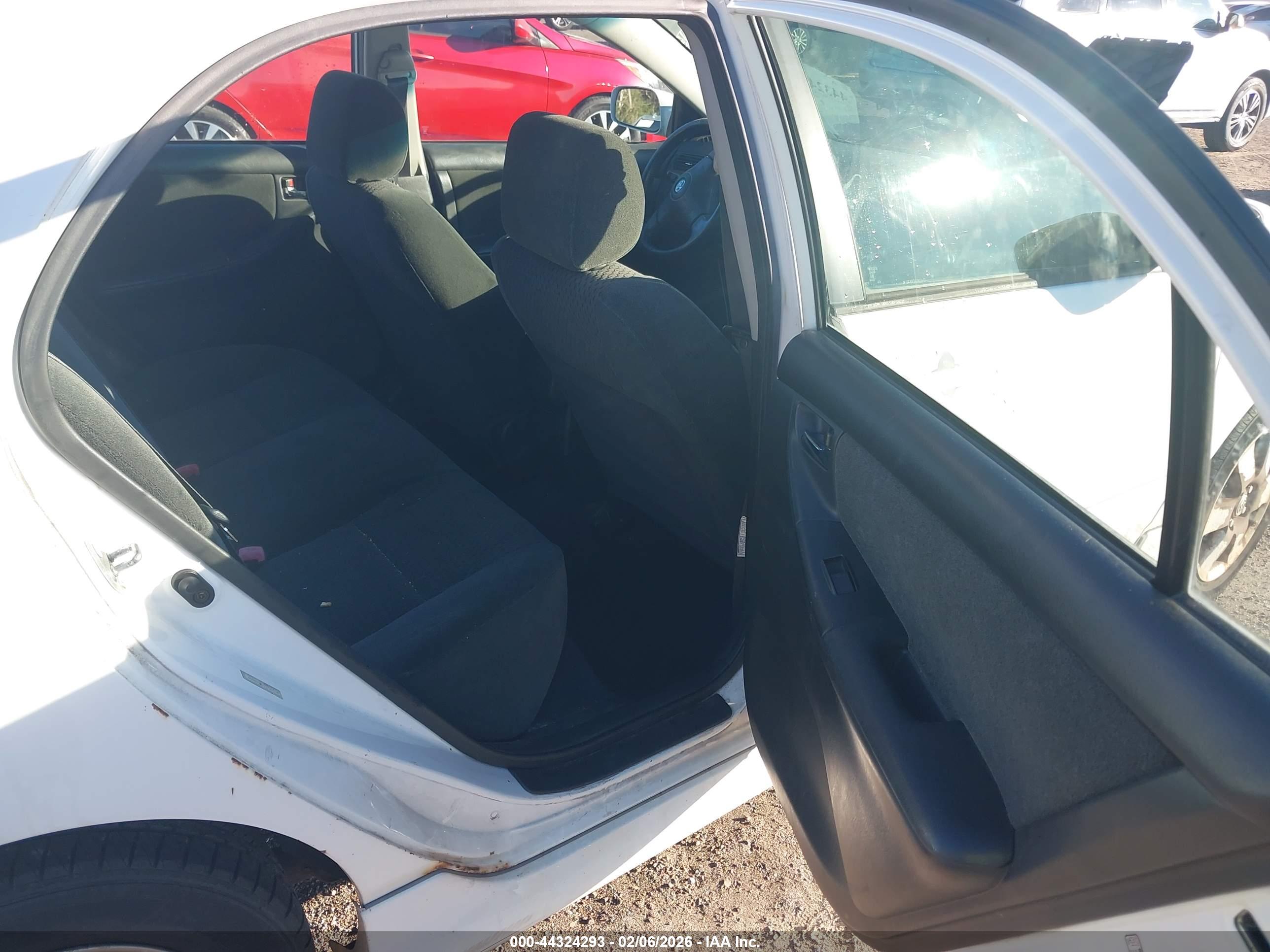 TOYOTA COROLLA image 8