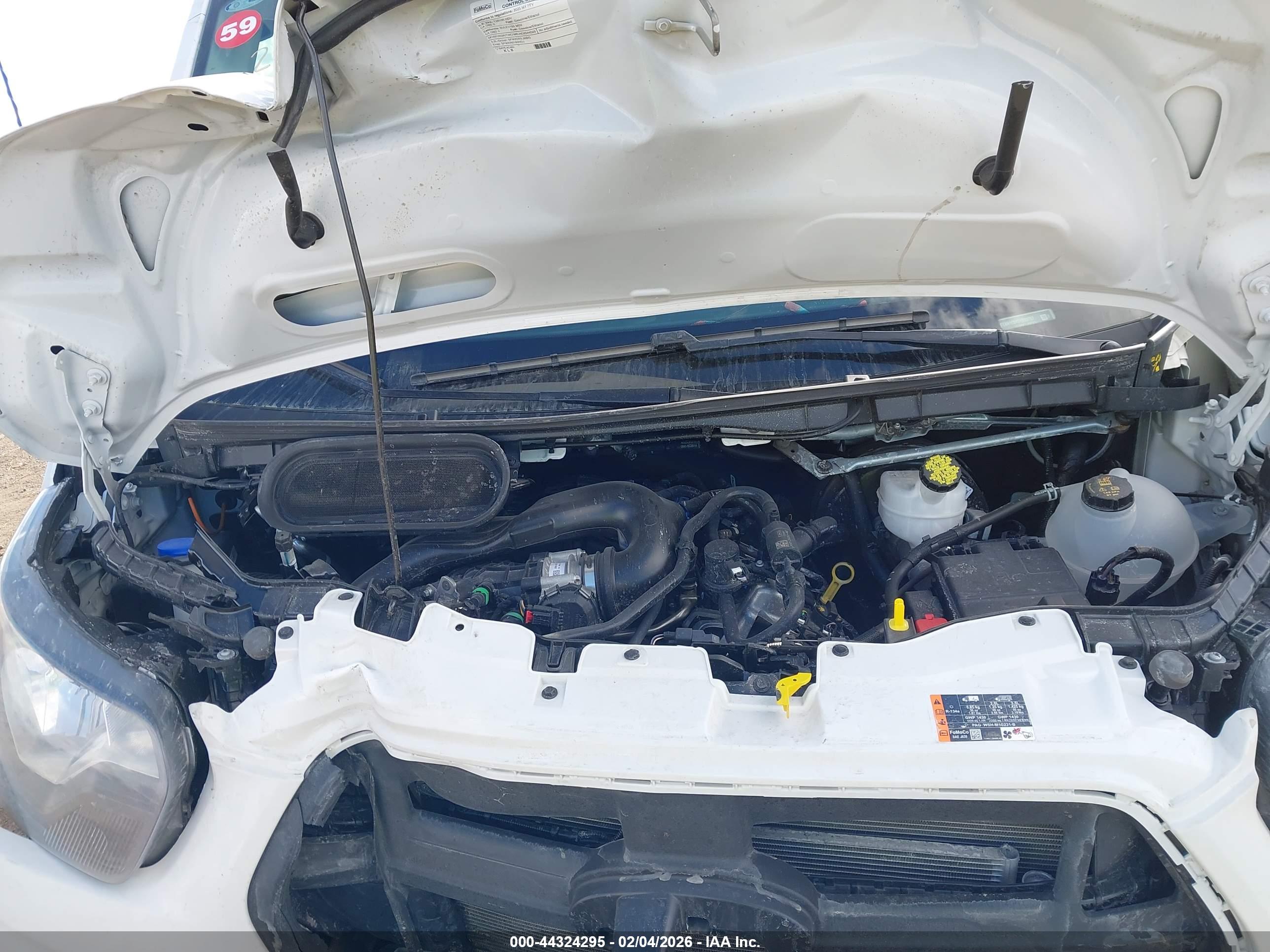 FORD TRANSIT-250 image 10