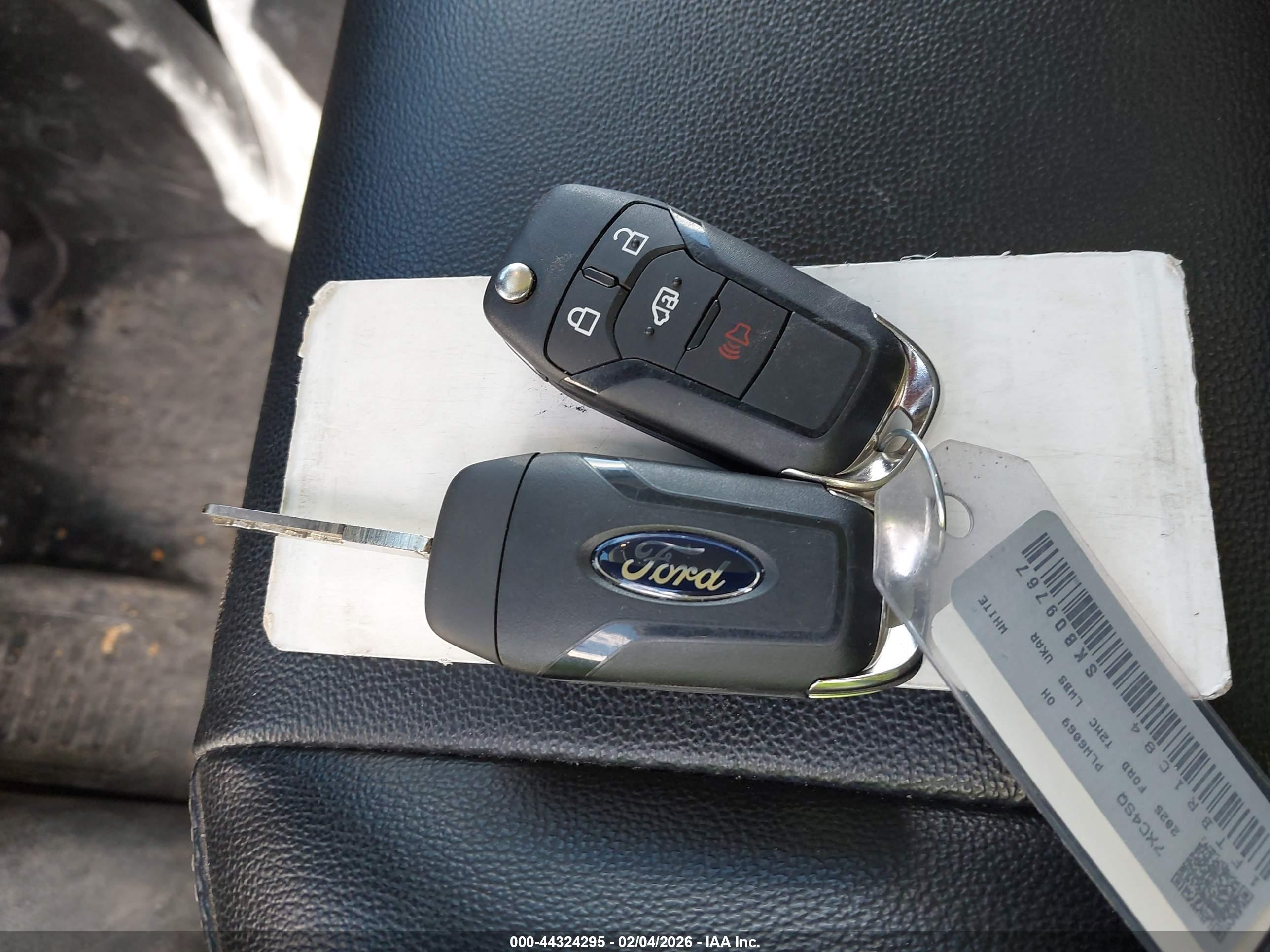 FORD TRANSIT-250 image 11