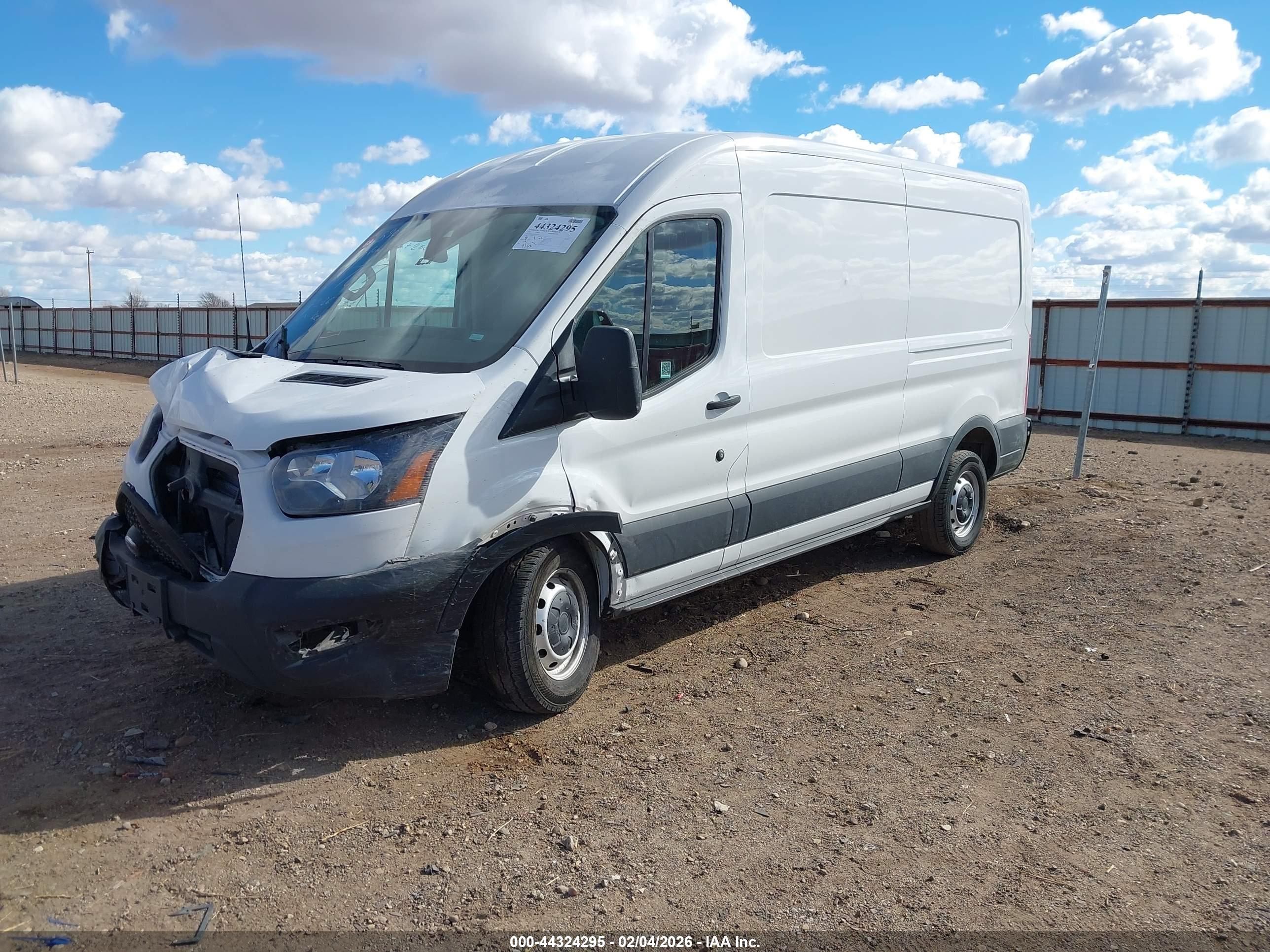 FORD TRANSIT-250 image 2