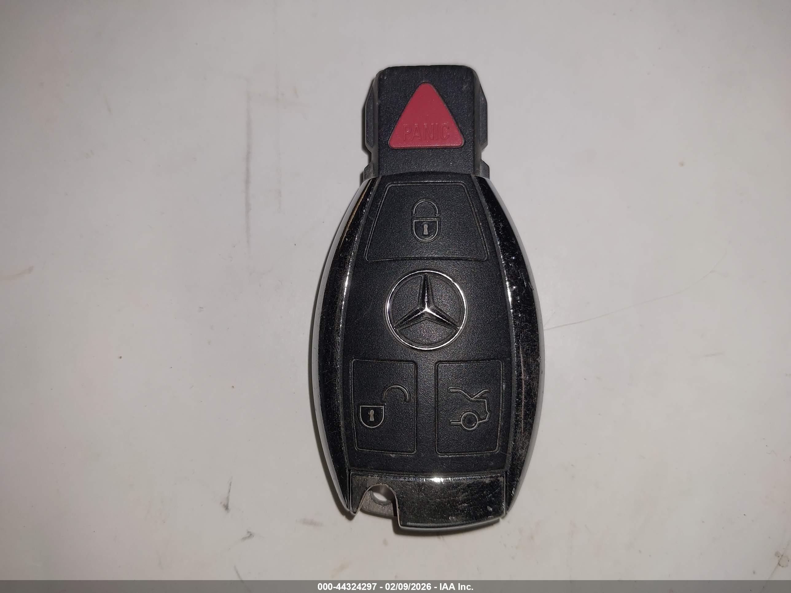 MERCEDES-BENZ GLS image 11