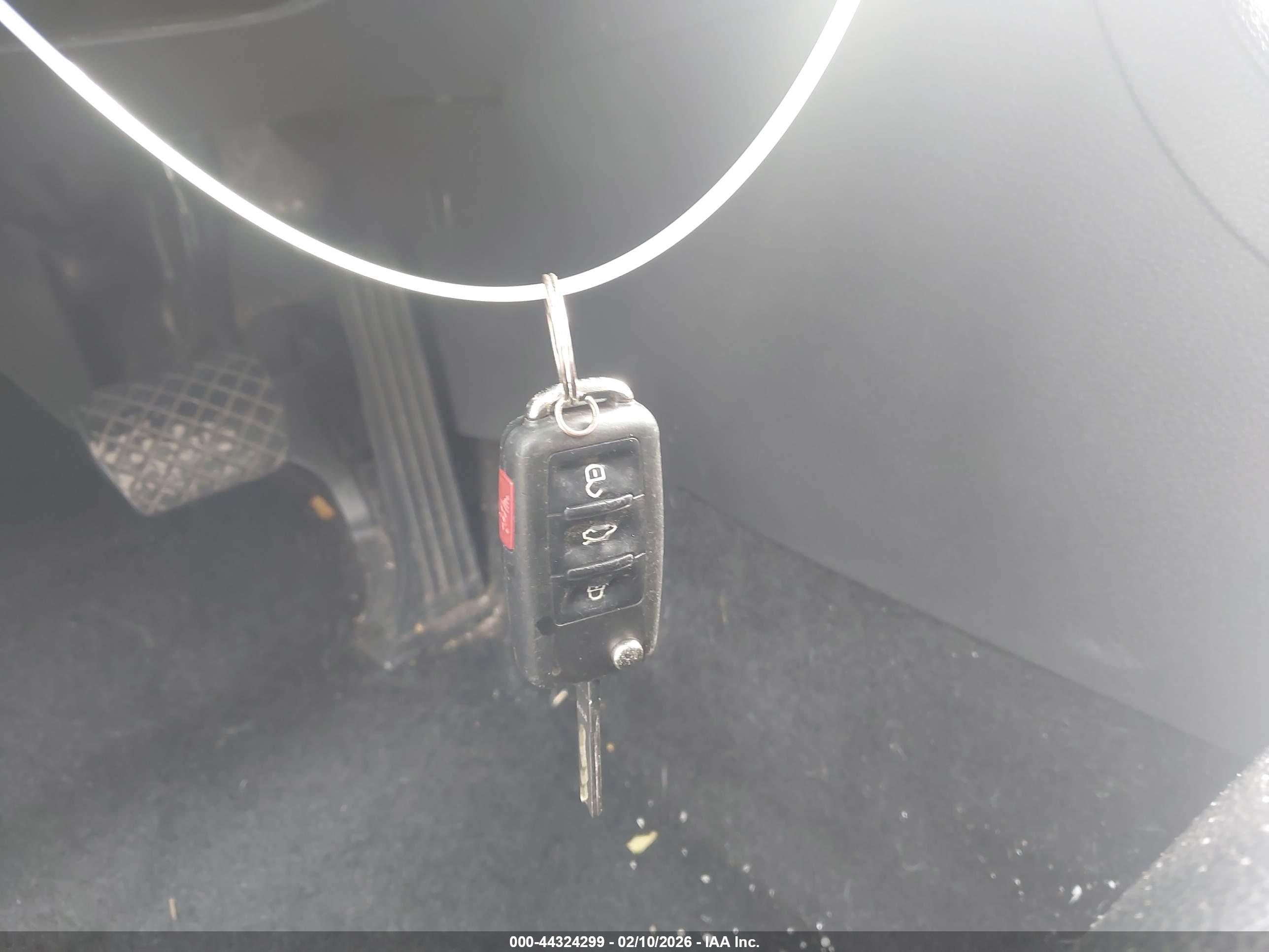 VOLKSWAGEN PASSAT image 11