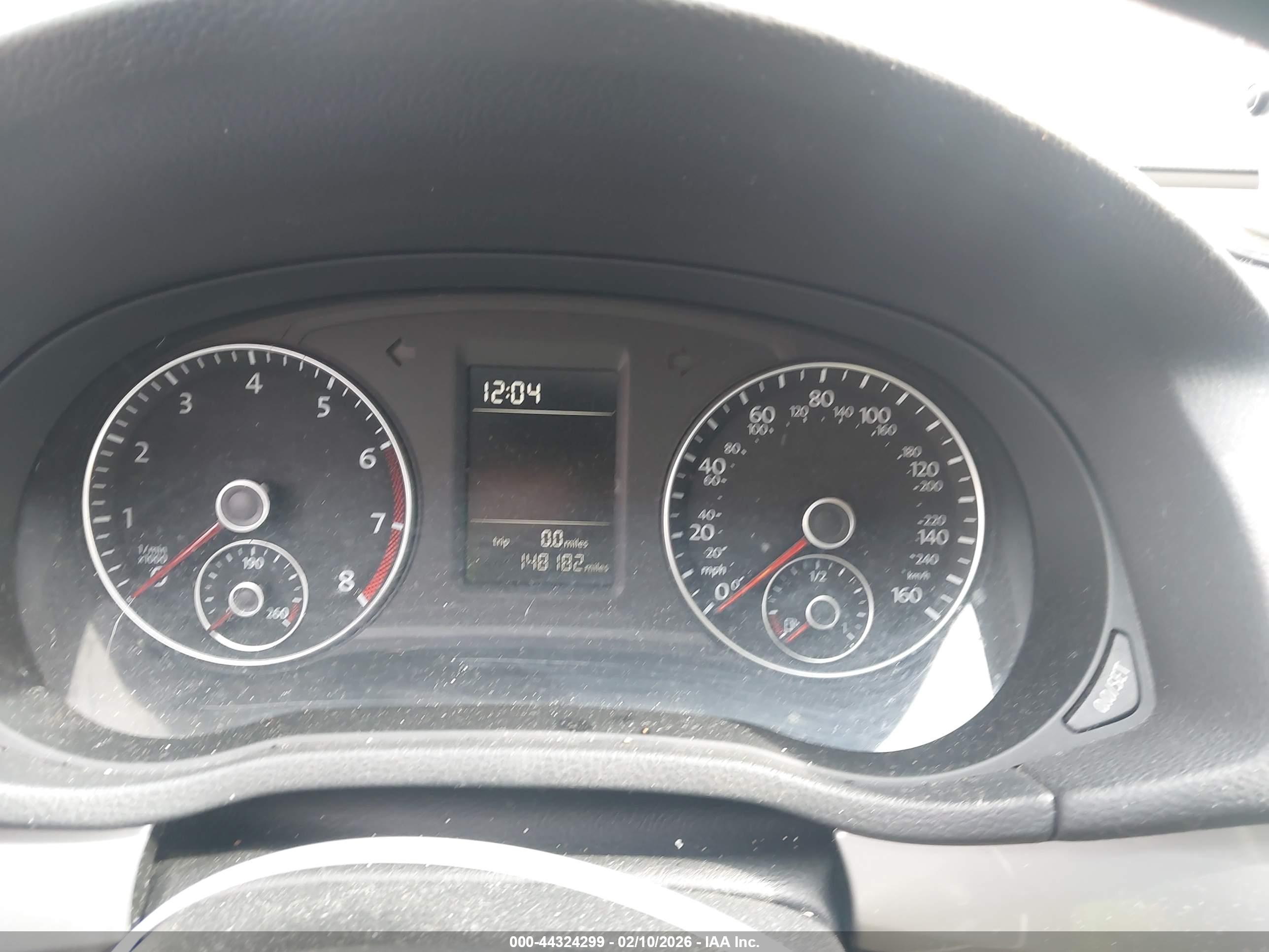 VOLKSWAGEN PASSAT image 7