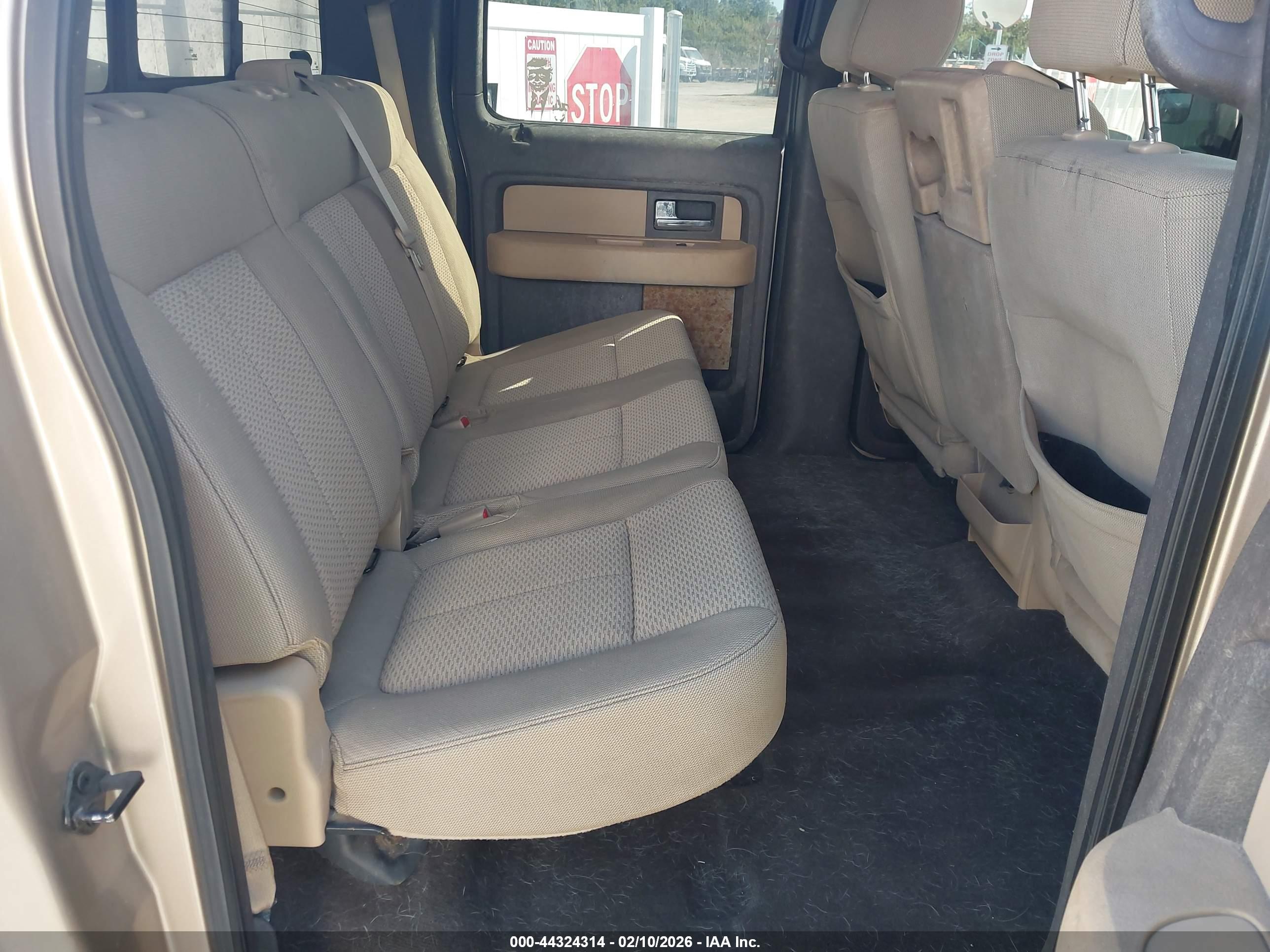 FORD F-150 image 8
