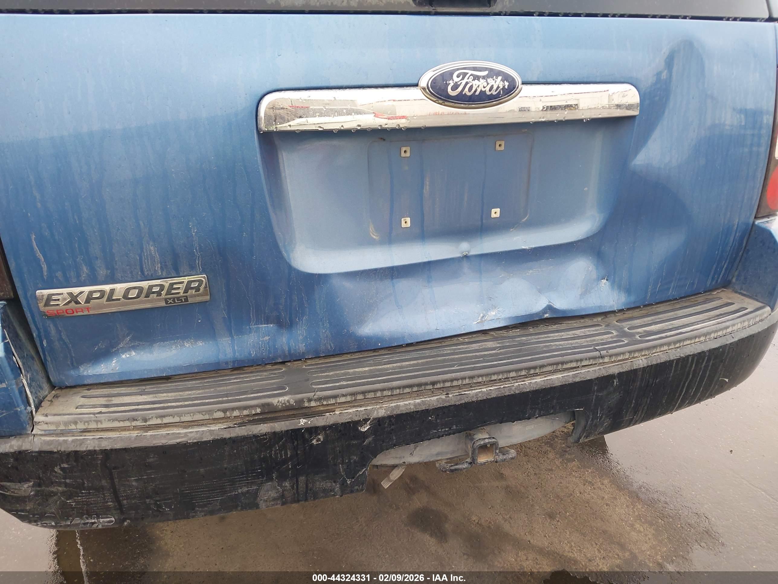 FORD EXPLORER image 6