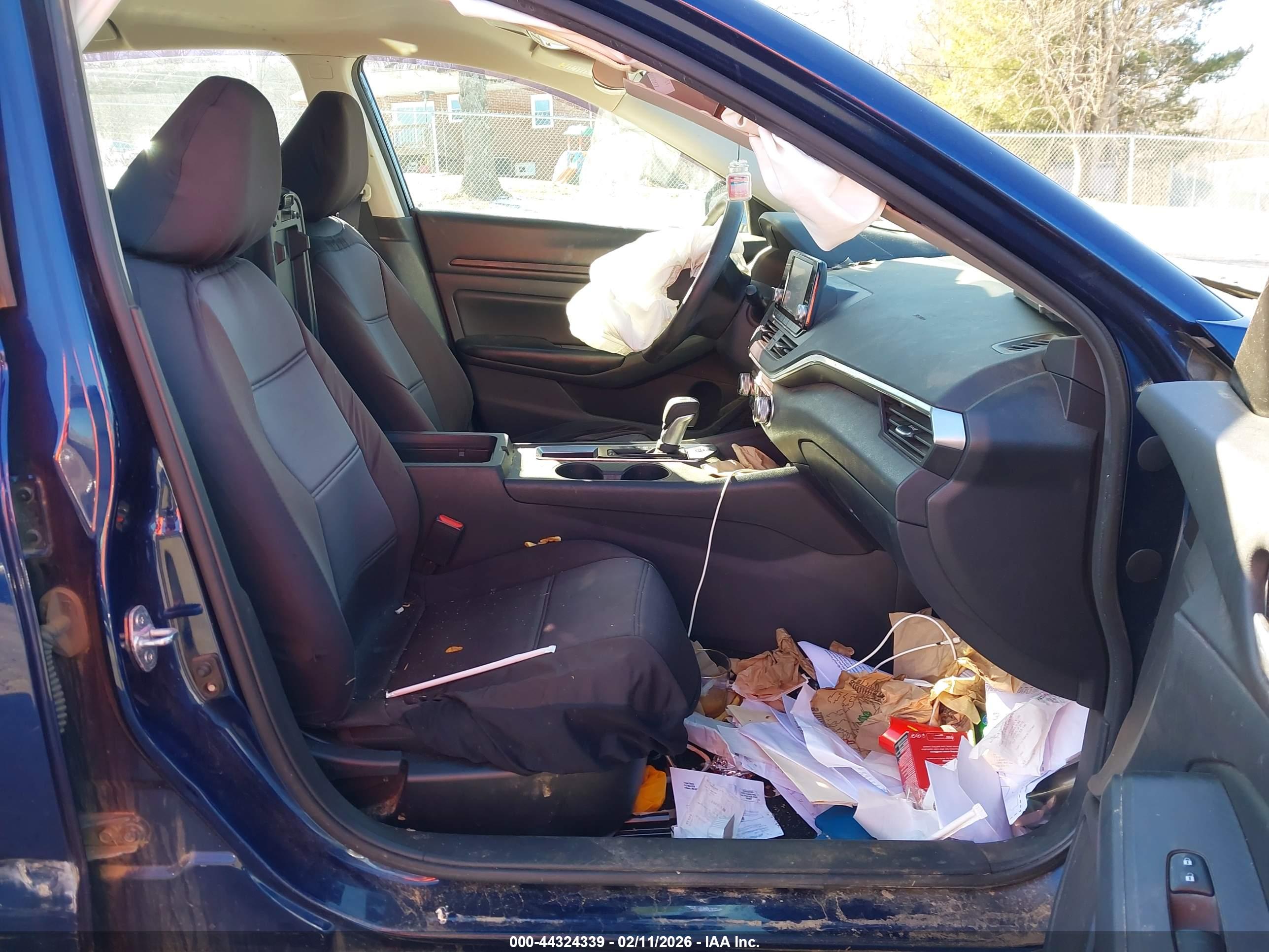 NISSAN ALTIMA image 5