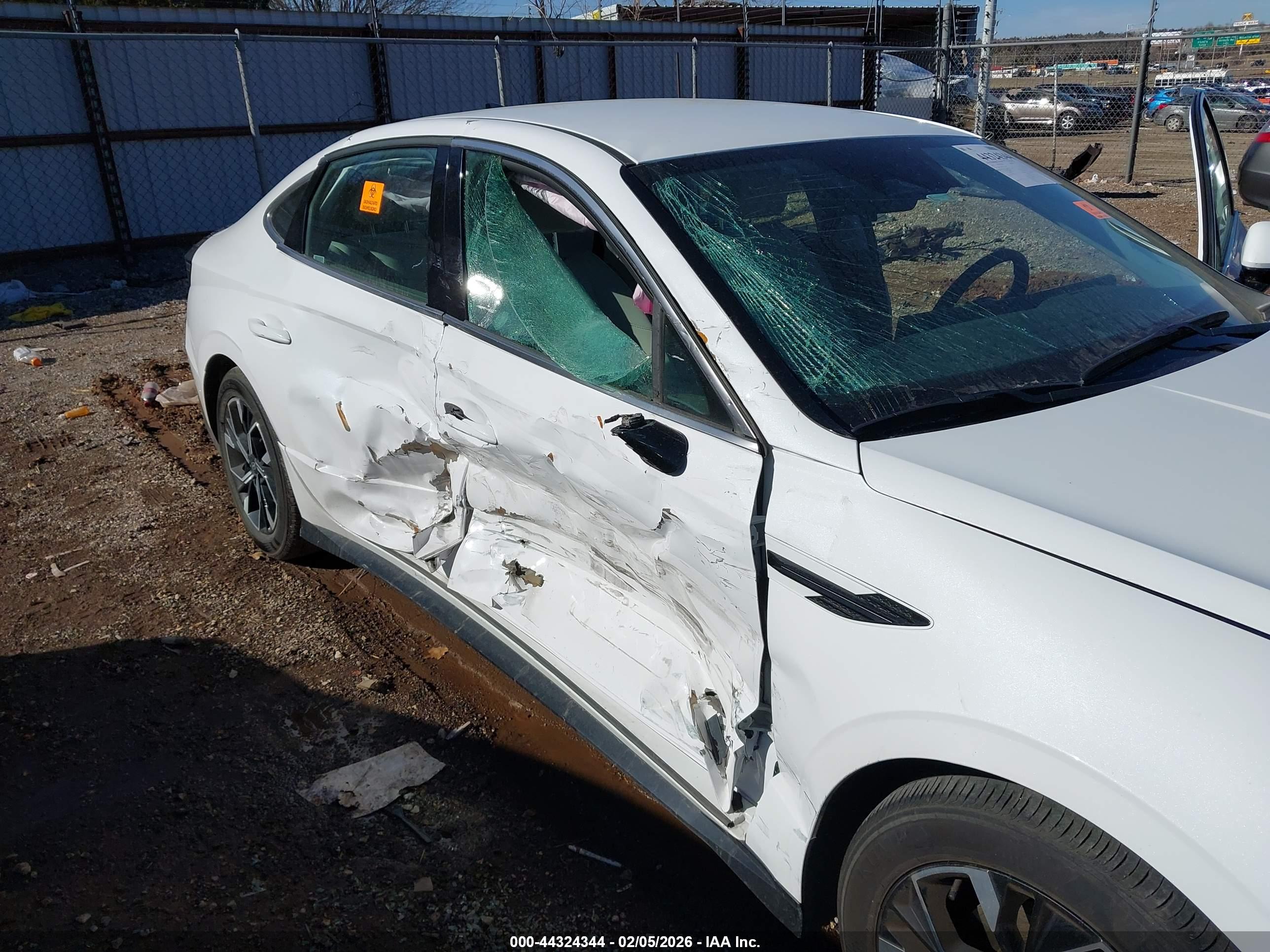 HYUNDAI SONATA image 6