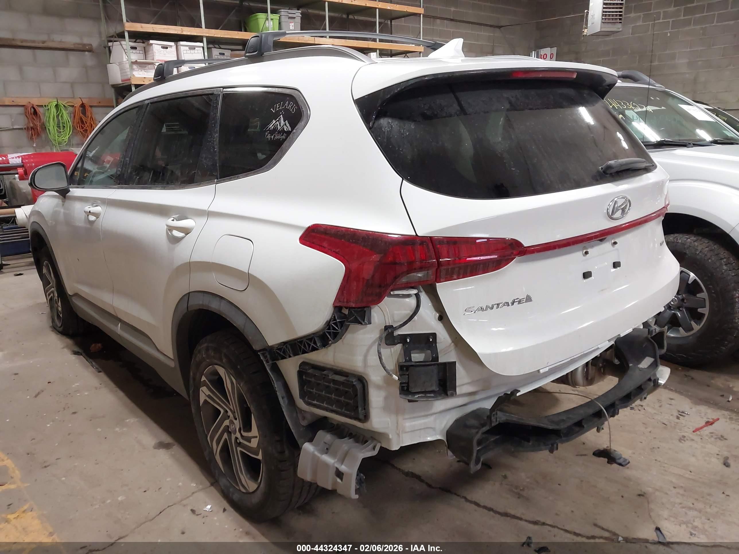 HYUNDAI SANTA image 6