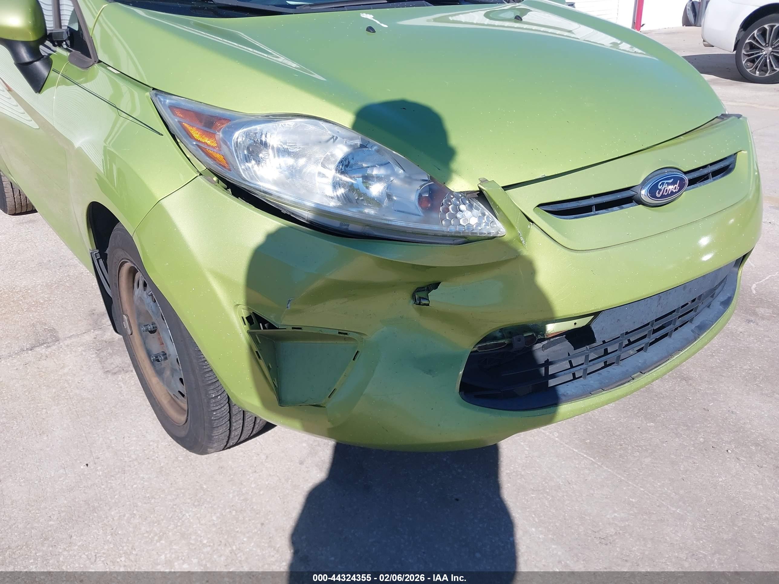 FORD FIESTA image 6