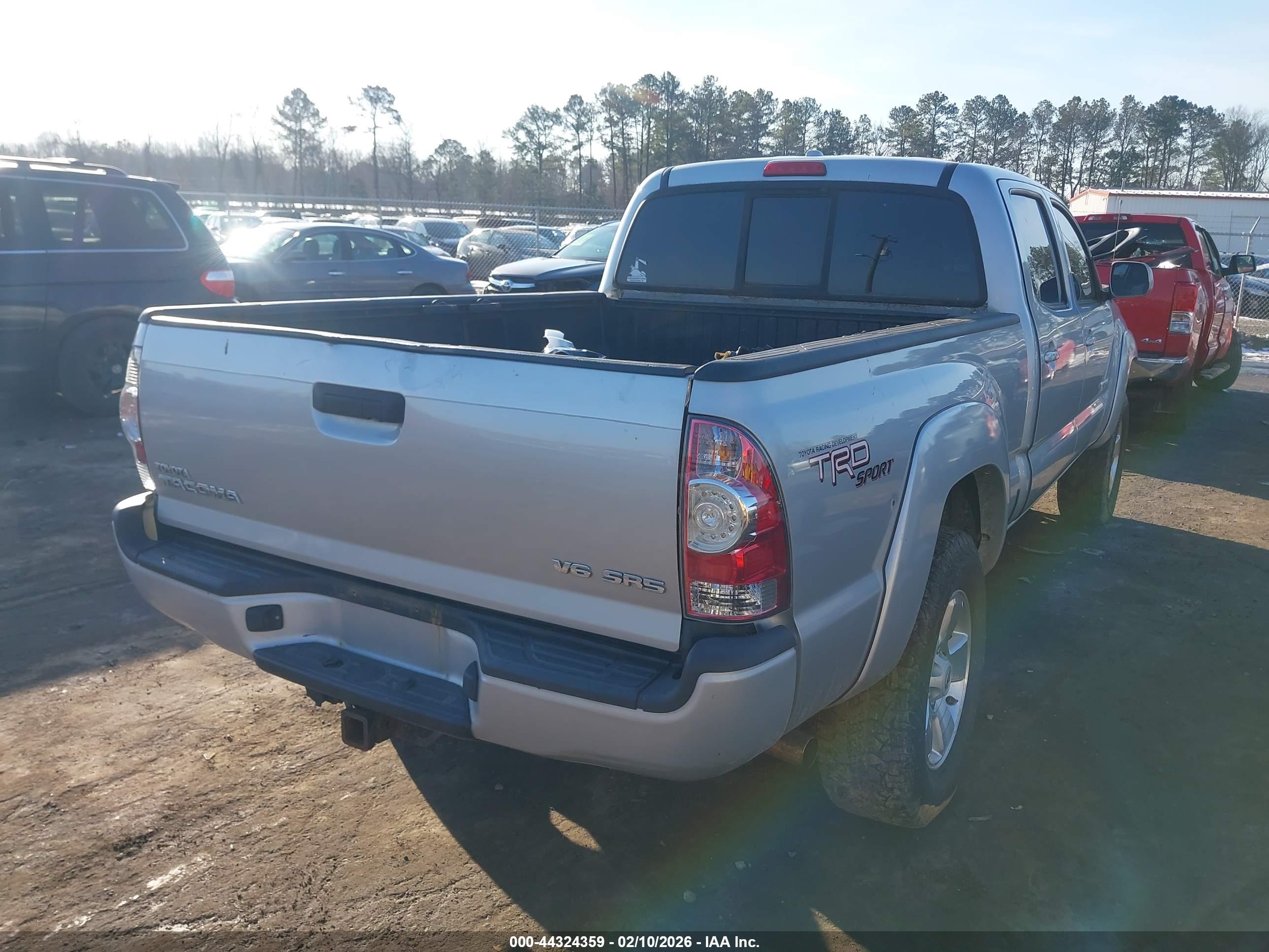 TOYOTA TACOMA image 4