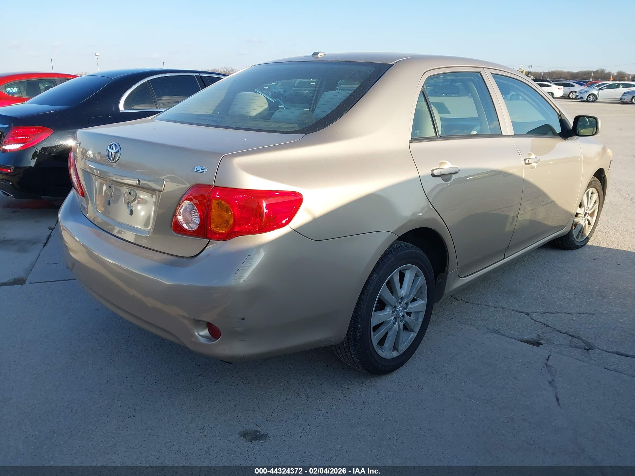TOYOTA COROLLA image 4