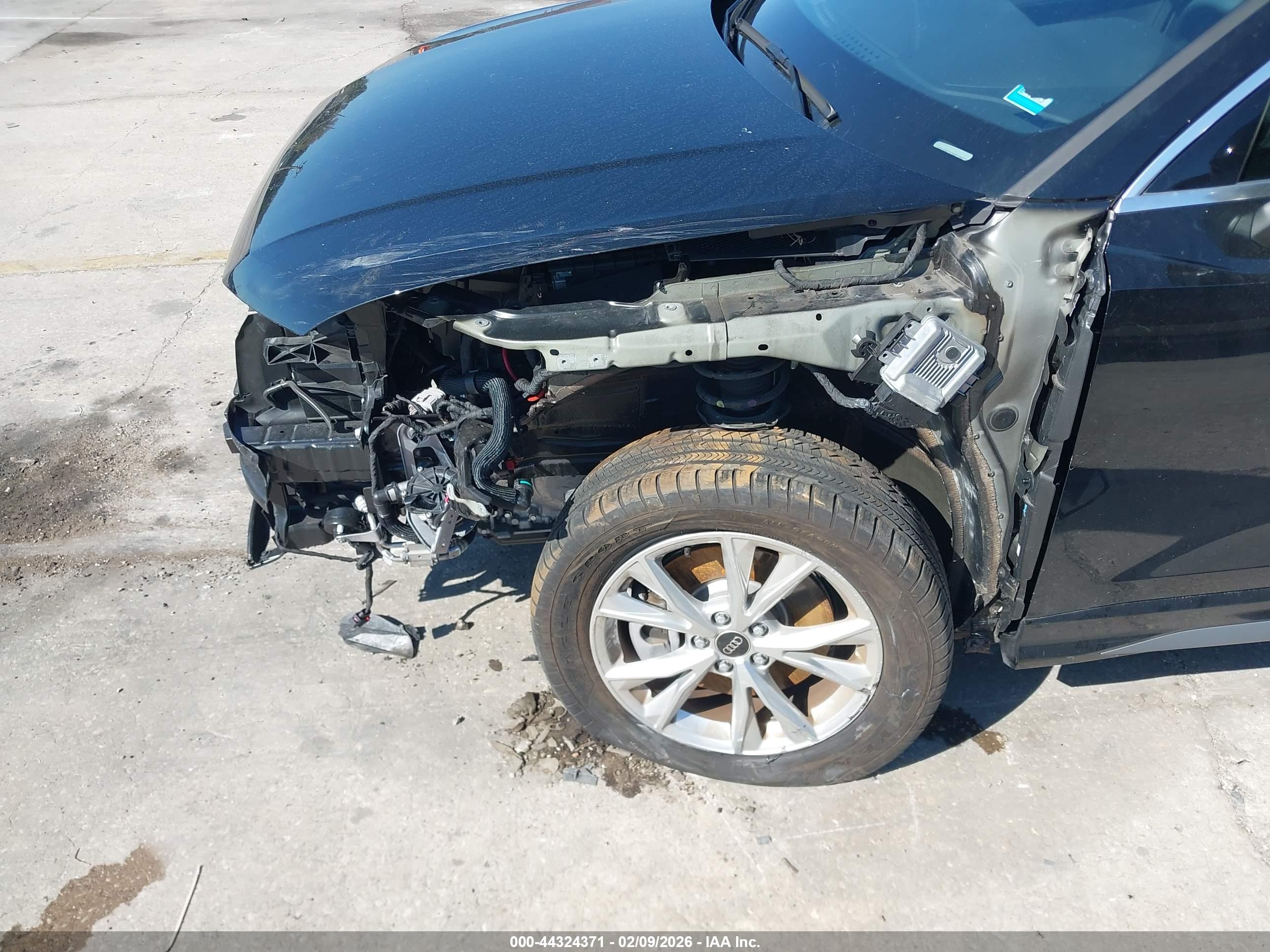 AUDI Q3 image 6