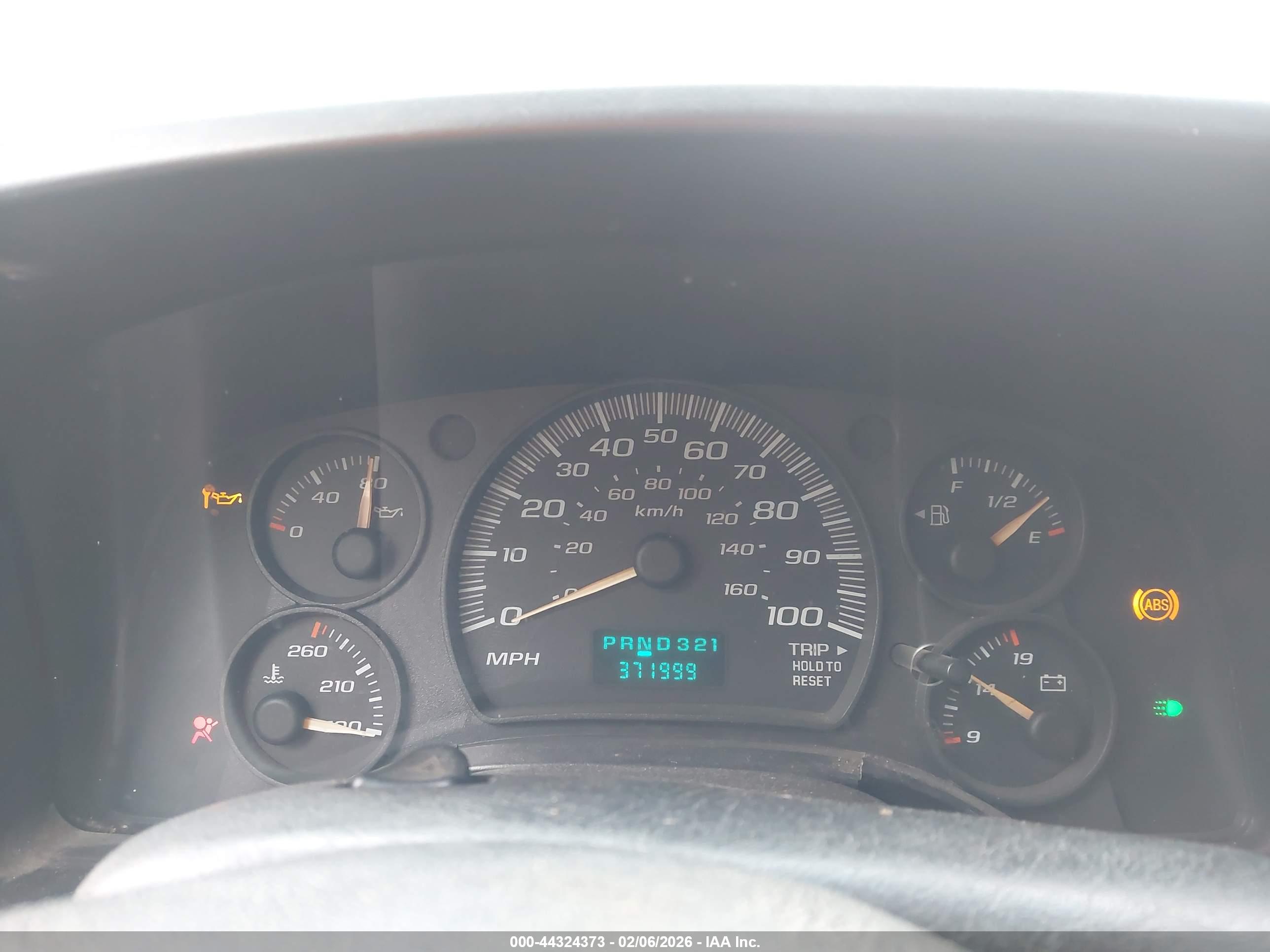 CHEVROLET EXPRESS image 7