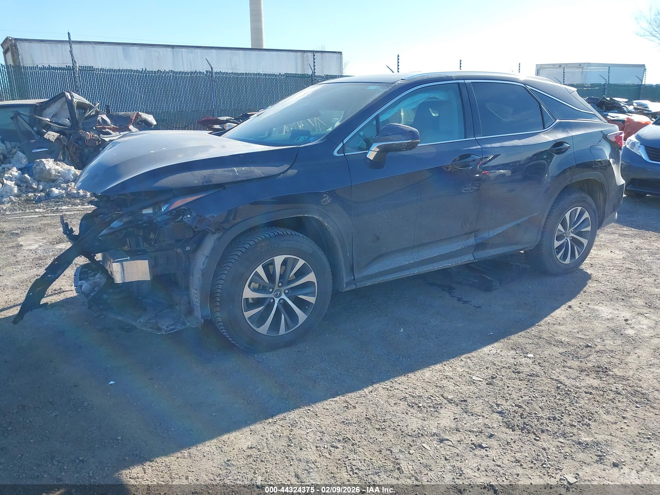 LEXUS RX image 2