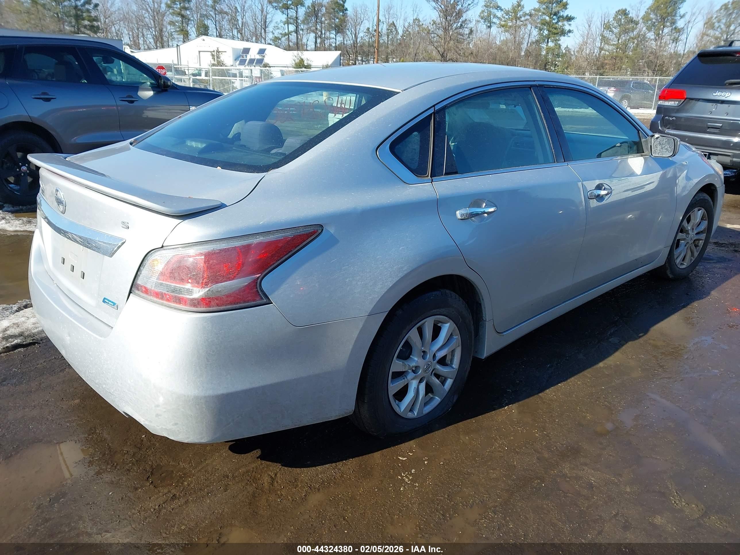 NISSAN ALTIMA image 4