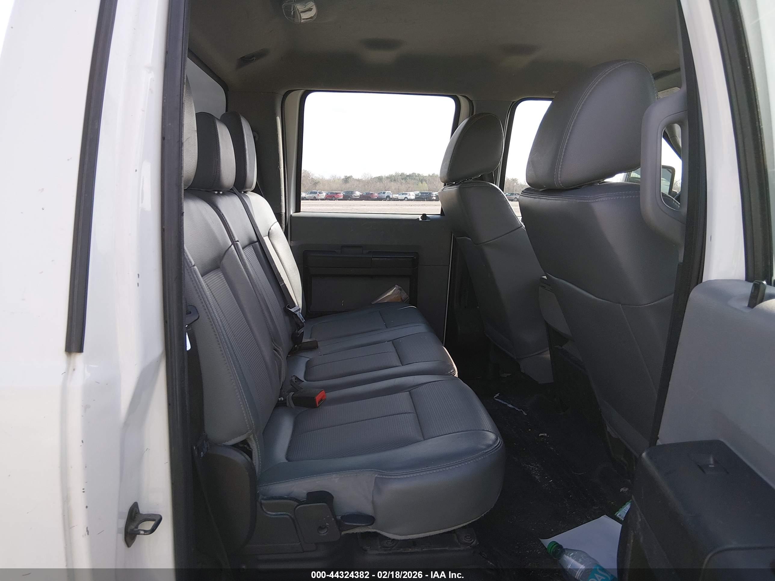 FORD F-250 image 8