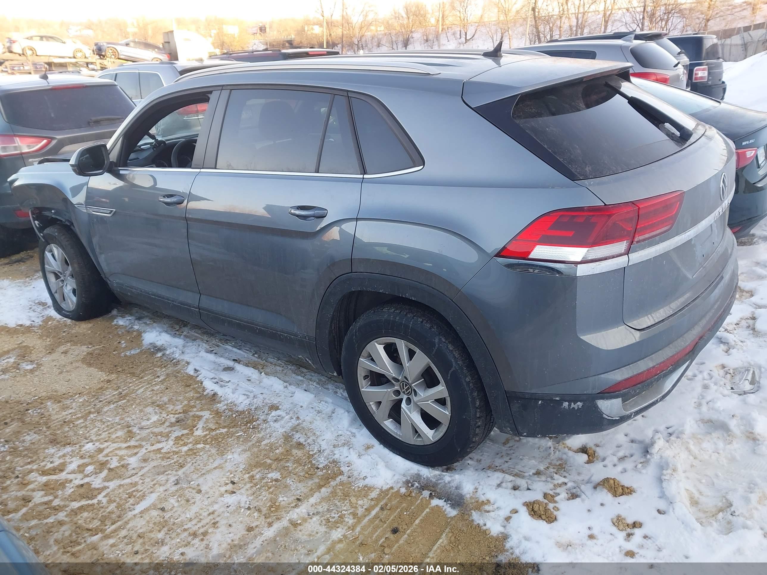 VOLKSWAGEN ATLAS image 3