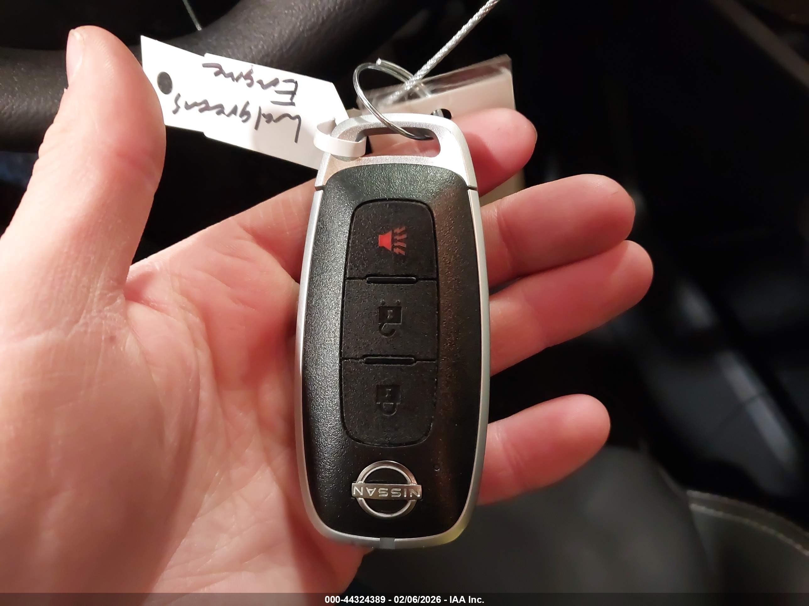 NISSAN ROGUE image 11