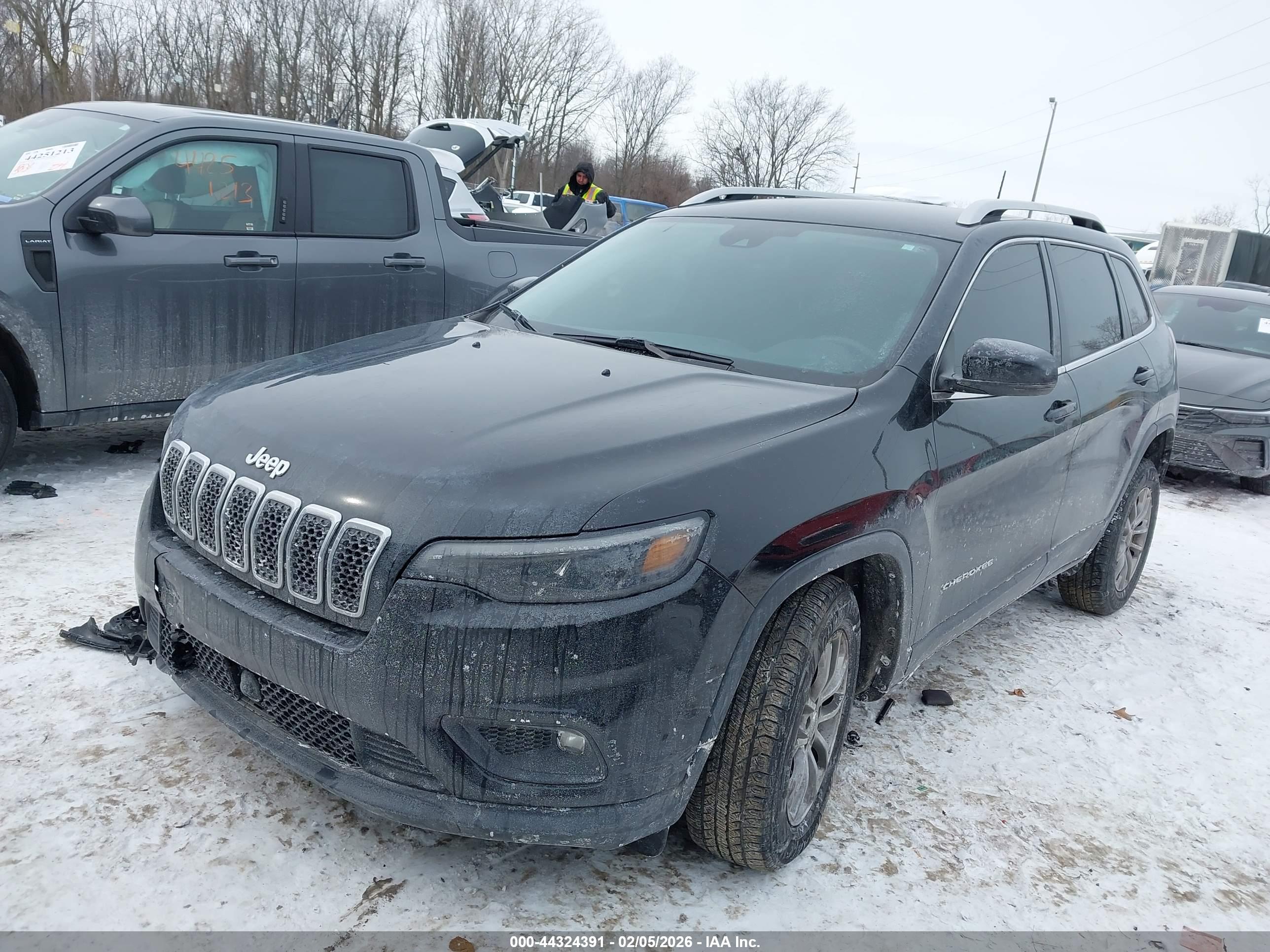 JEEP CHEROKEE image 2