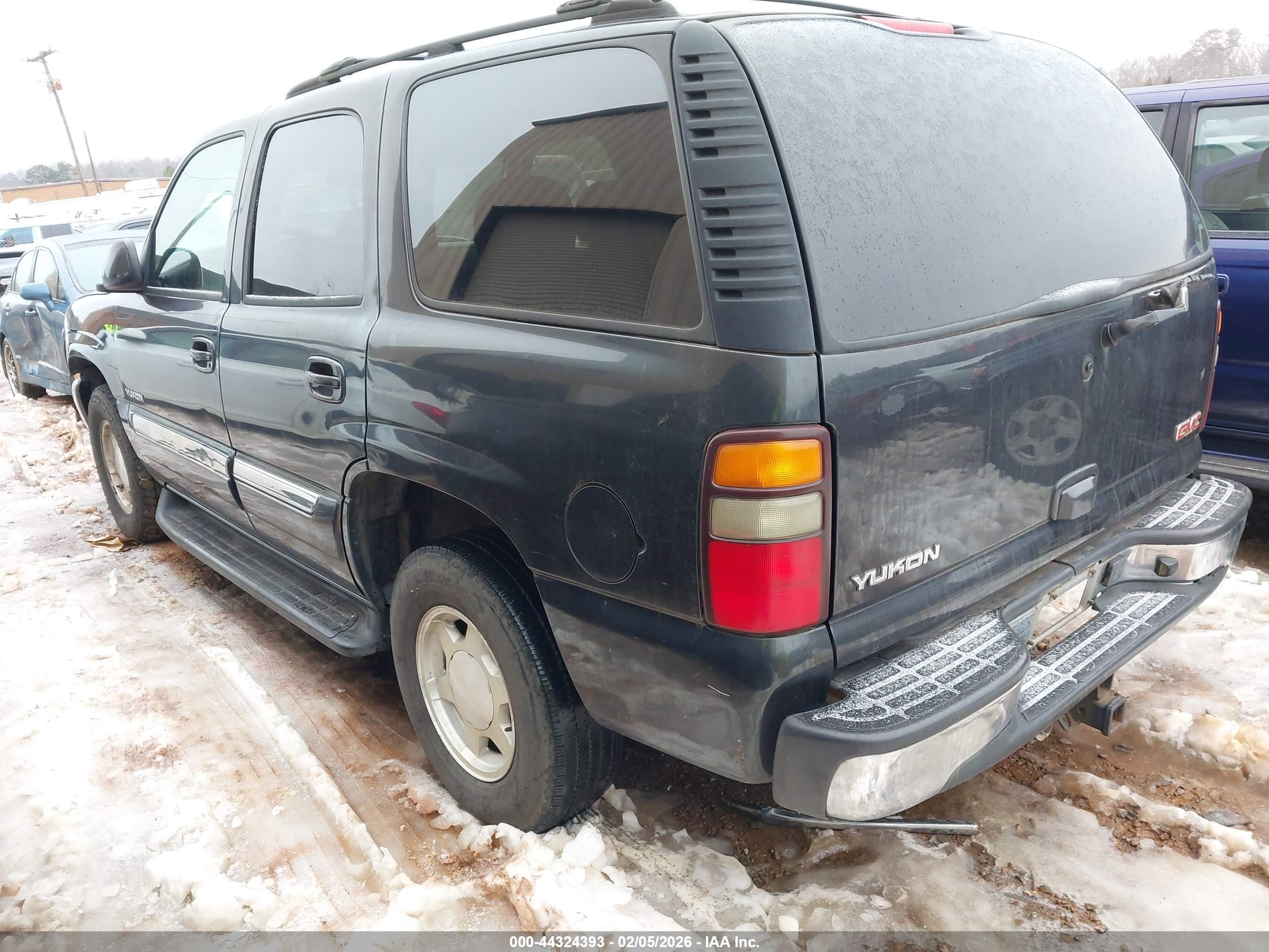 GMC YUKON image 3