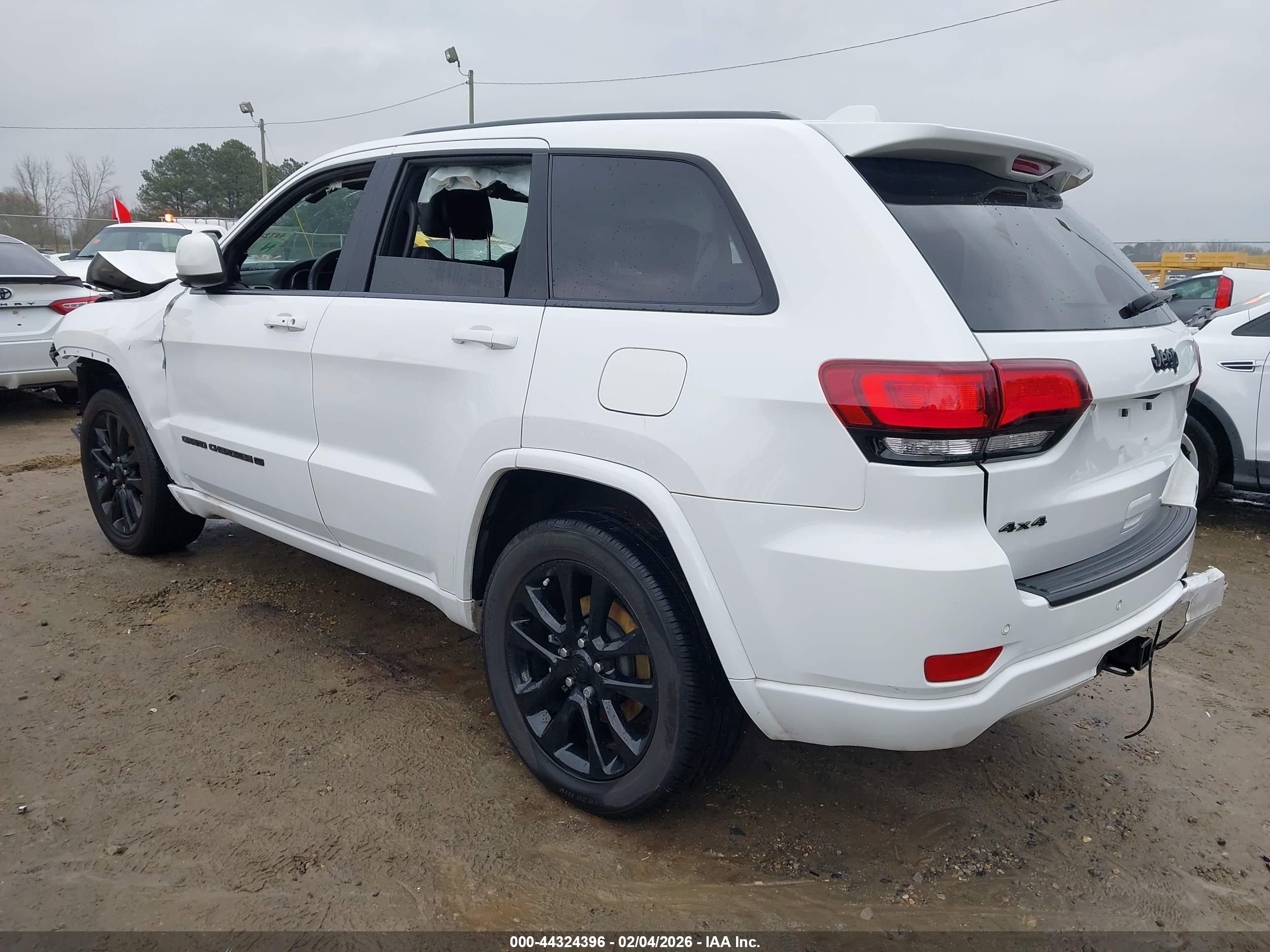 JEEP GRAND image 3