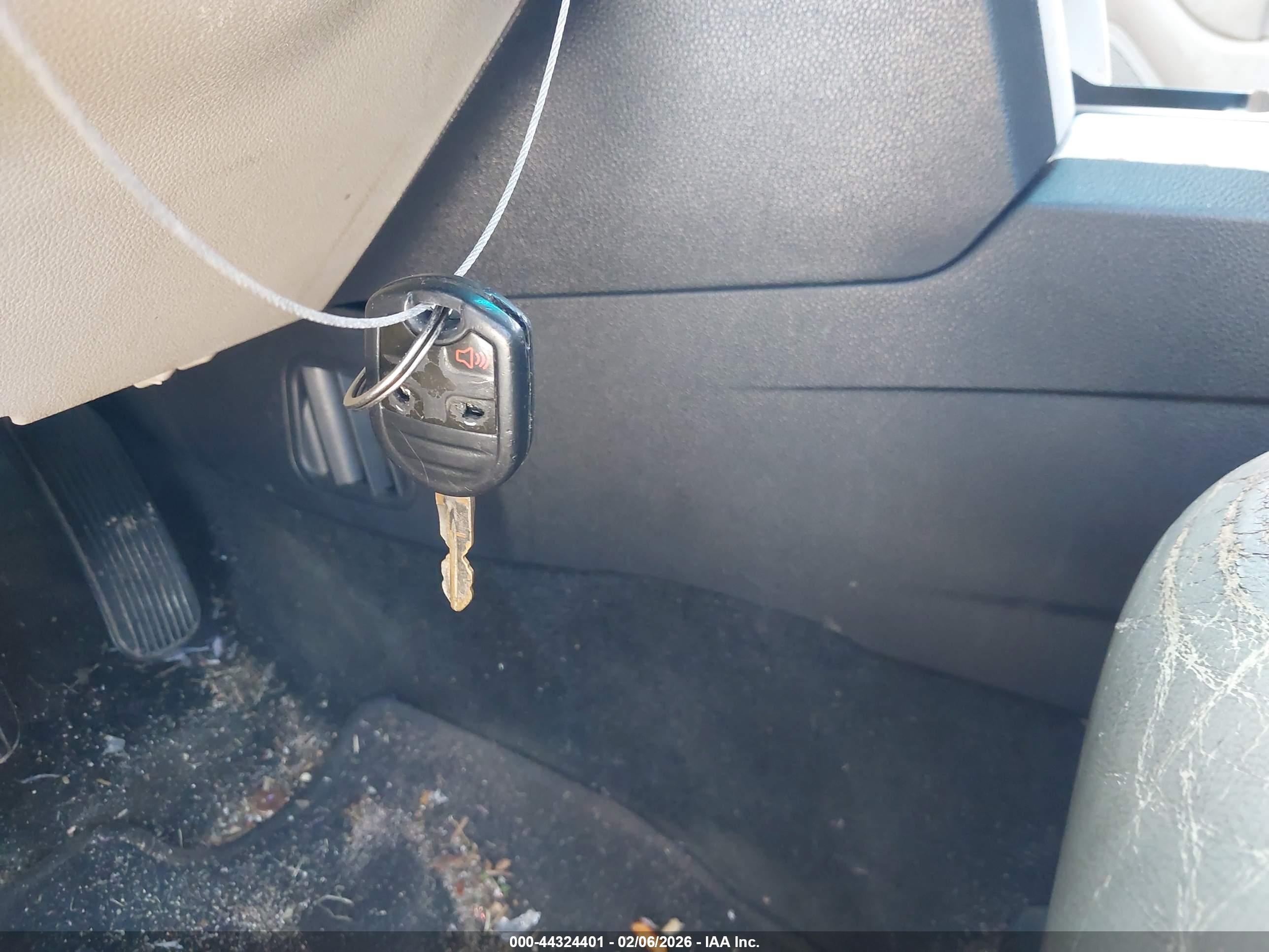 FORD EXPLORER image 11