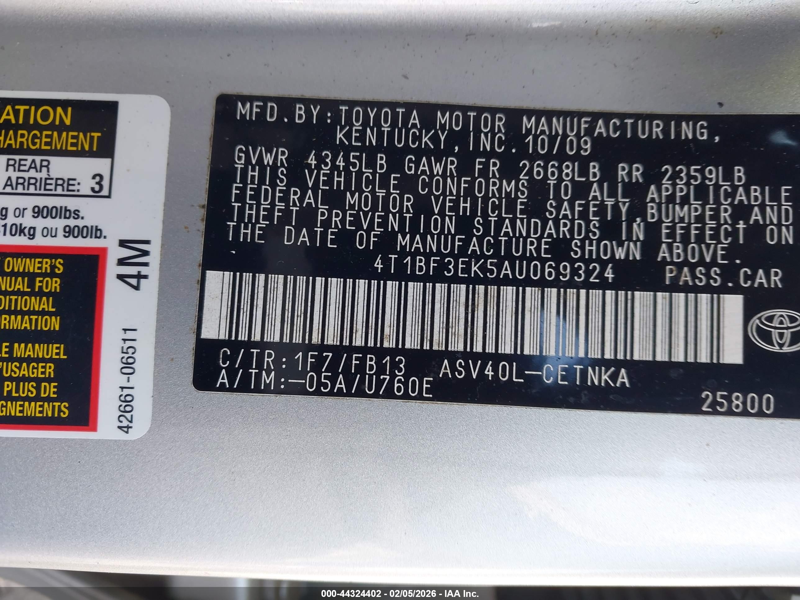TOYOTA CAMRY image 9
