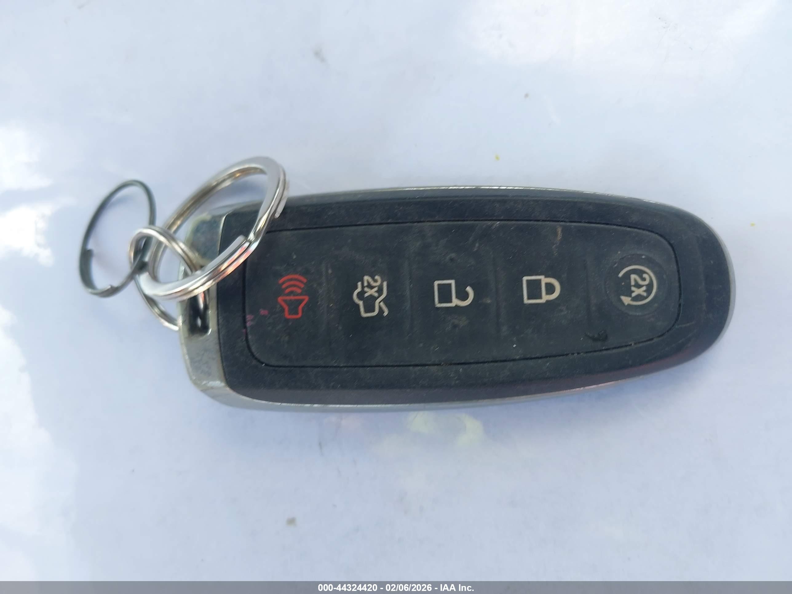 FORD ESCAPE image 11
