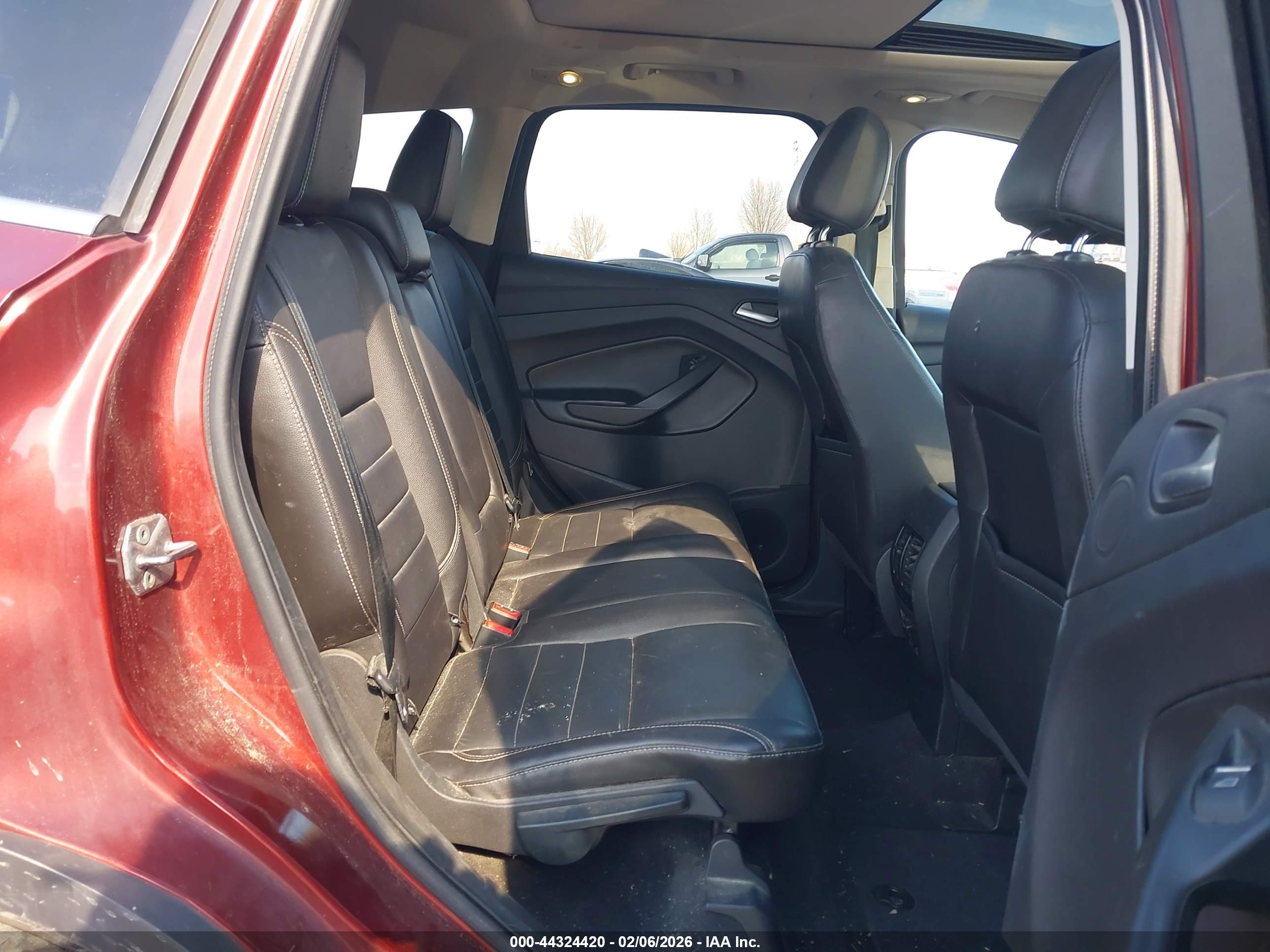FORD ESCAPE image 8