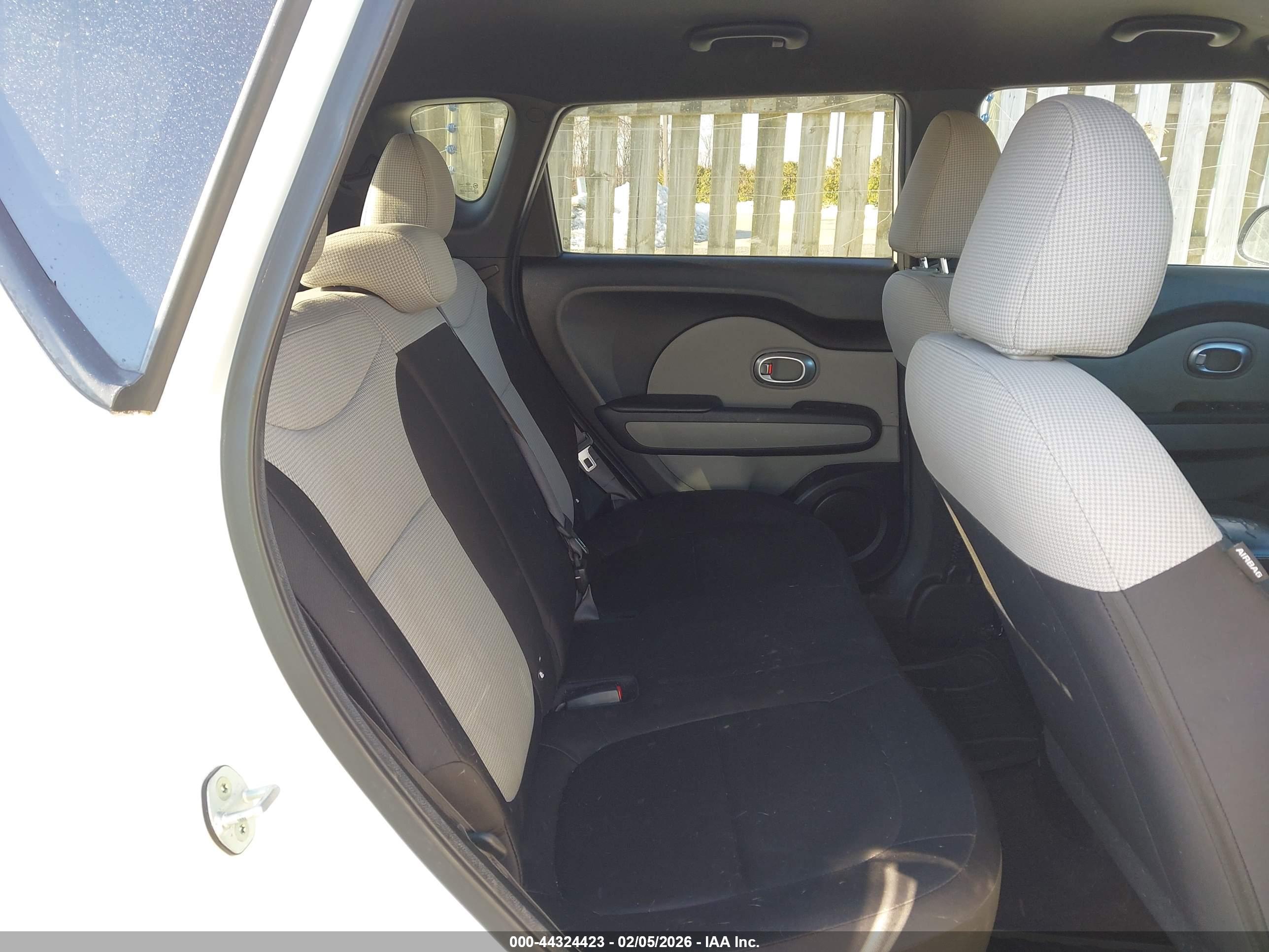 KIA SOUL image 8