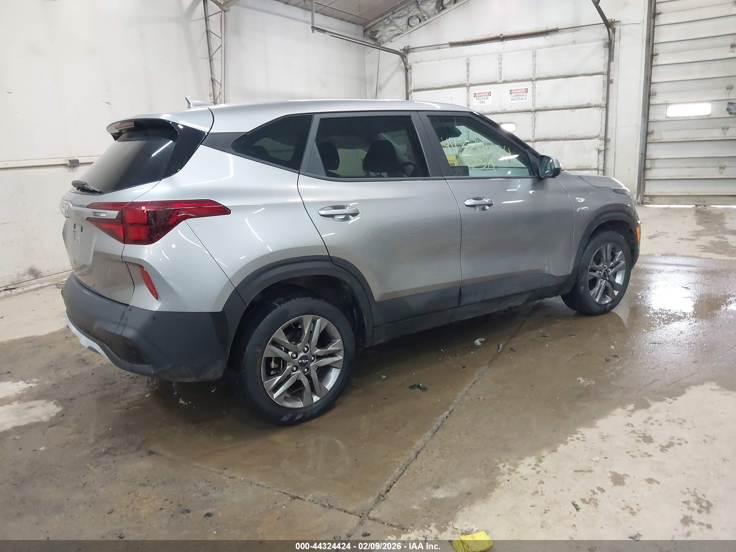 KIA SELTOS image 4