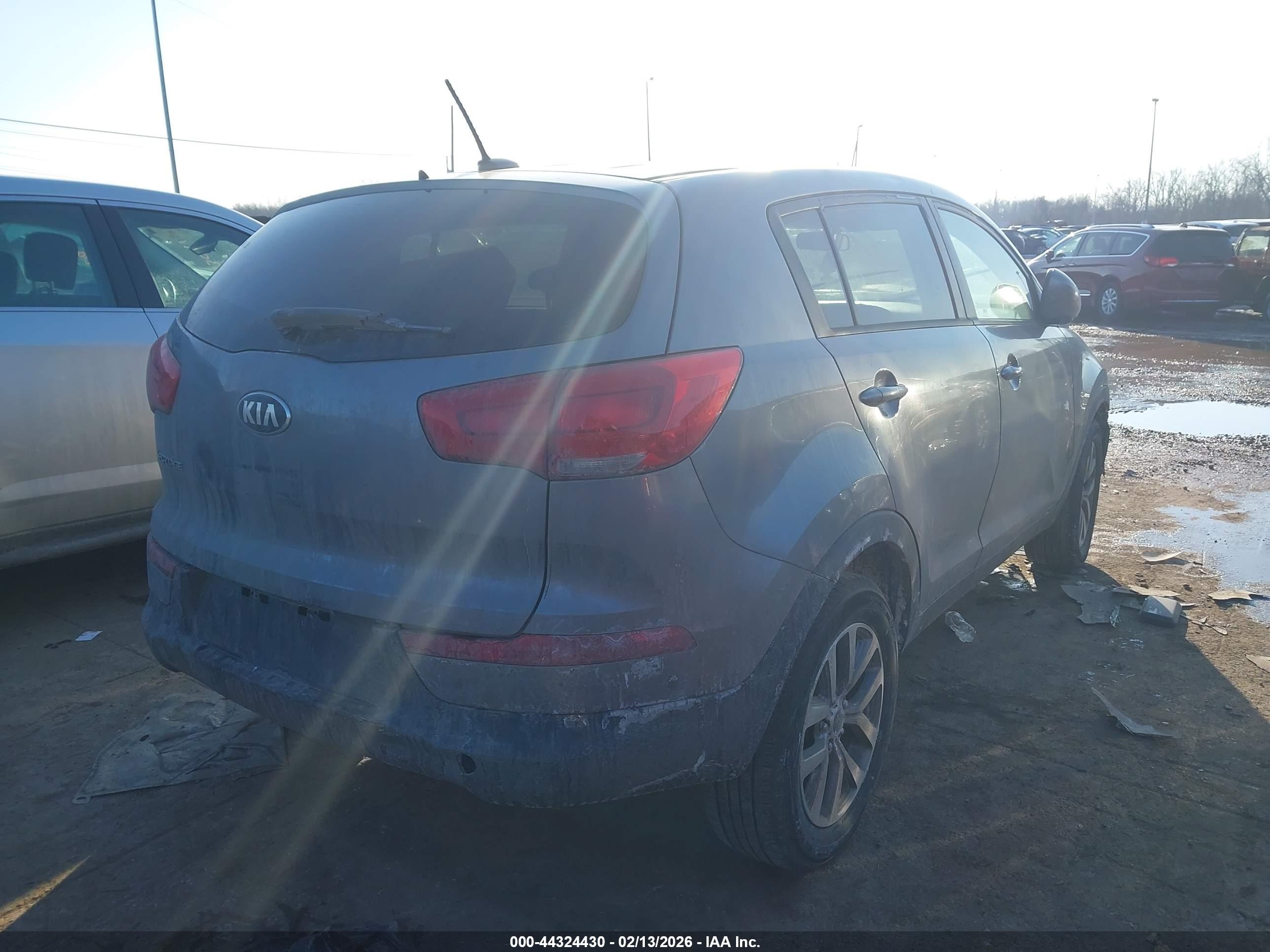 KIA SPORTAGE image 4