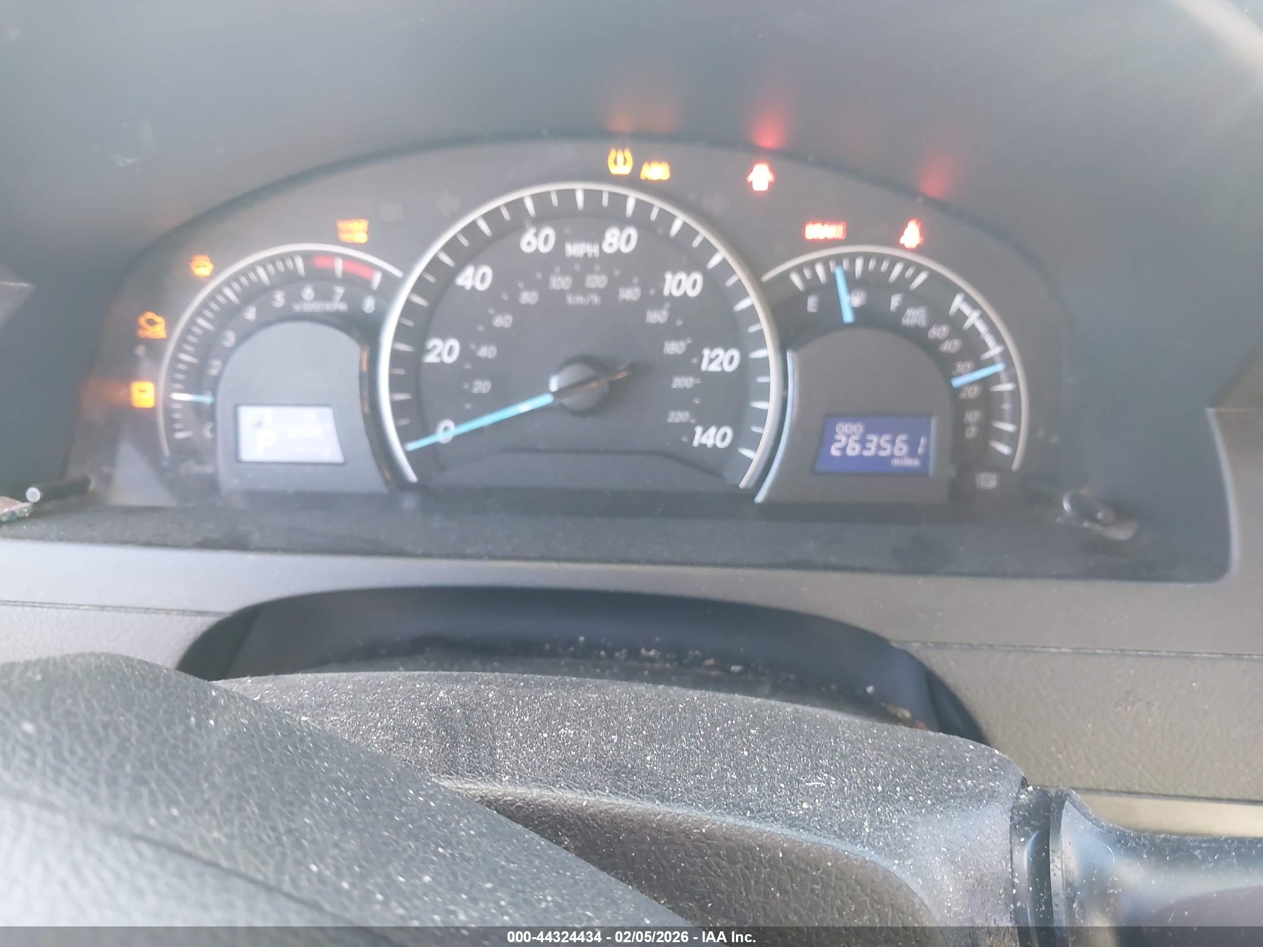 TOYOTA CAMRY image 7
