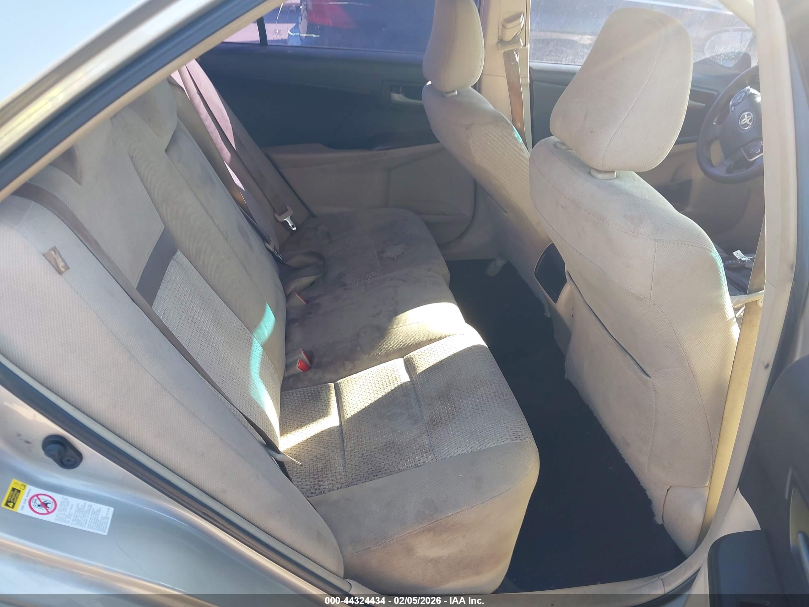 TOYOTA CAMRY image 8