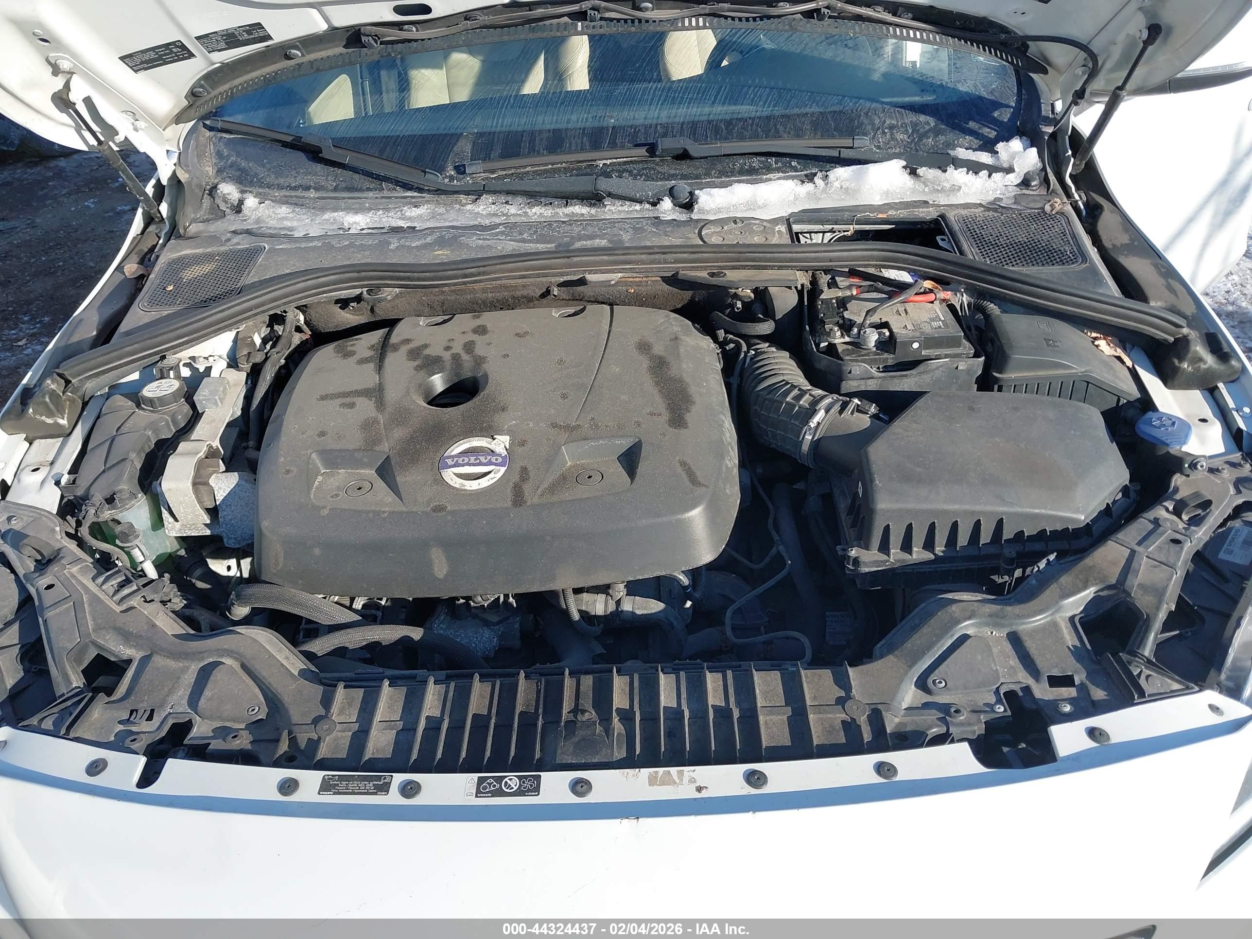 VOLVO S60 image 10
