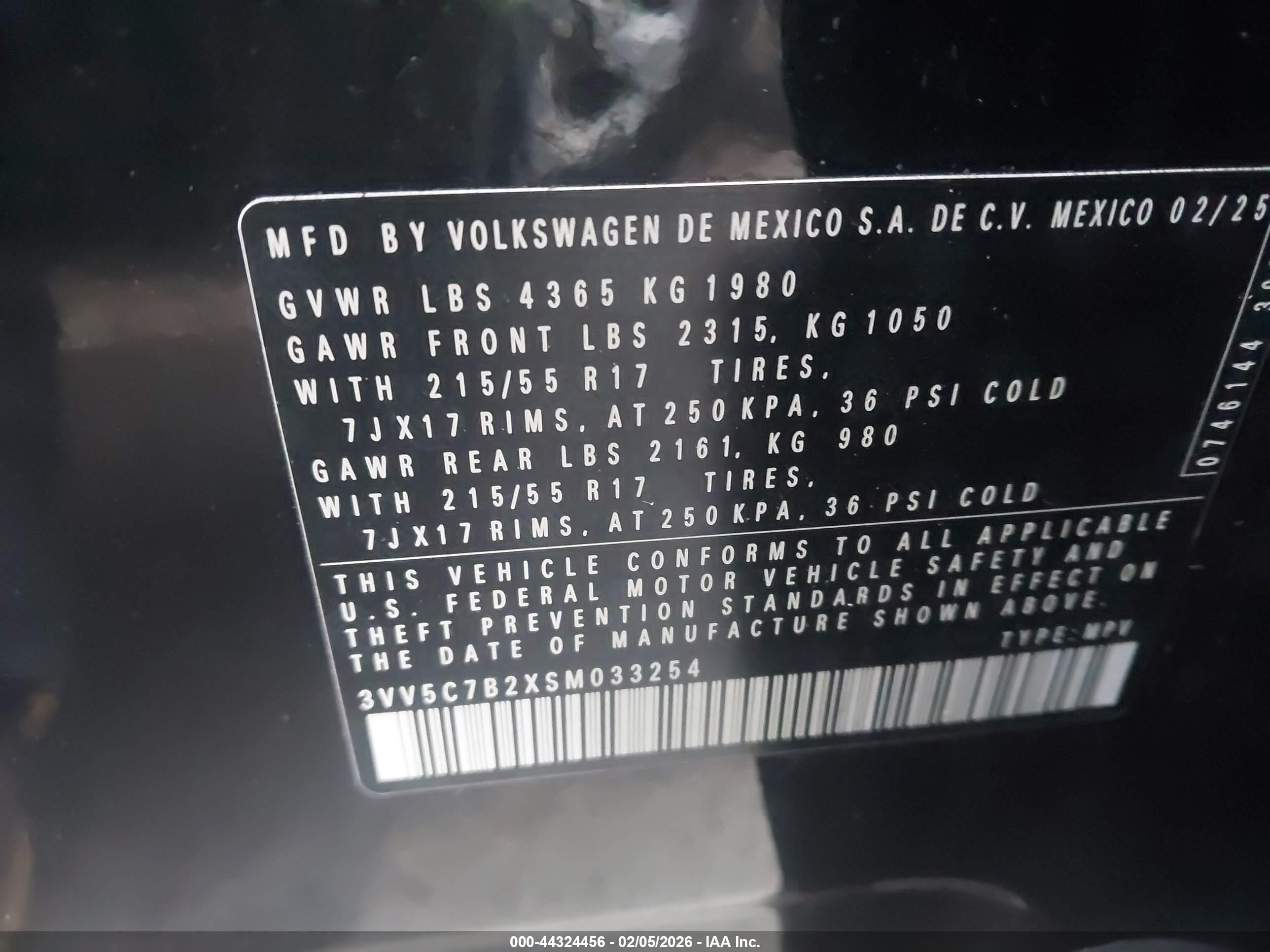 VOLKSWAGEN TAOS image 9