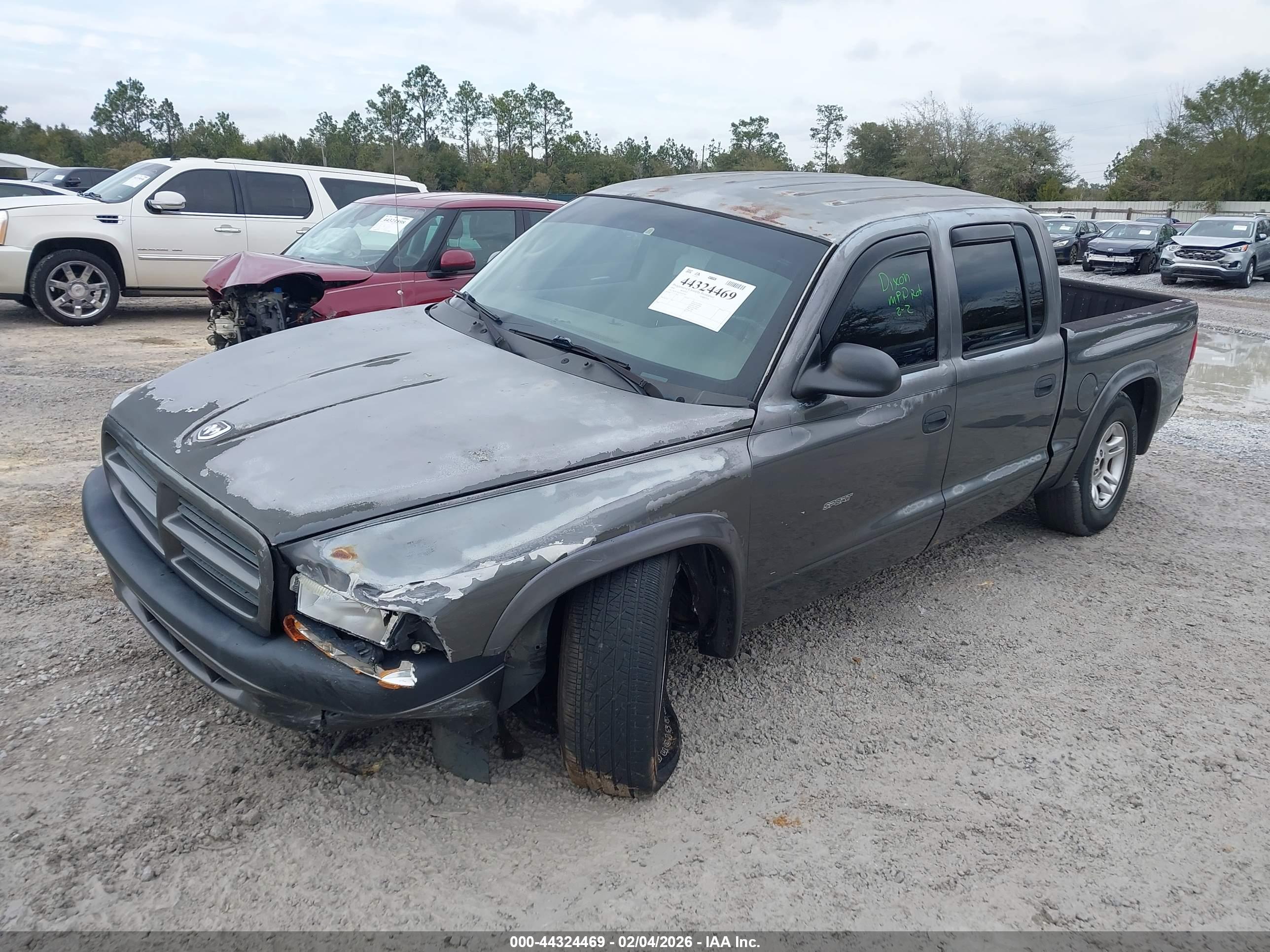 DODGE DAKOTA image 2