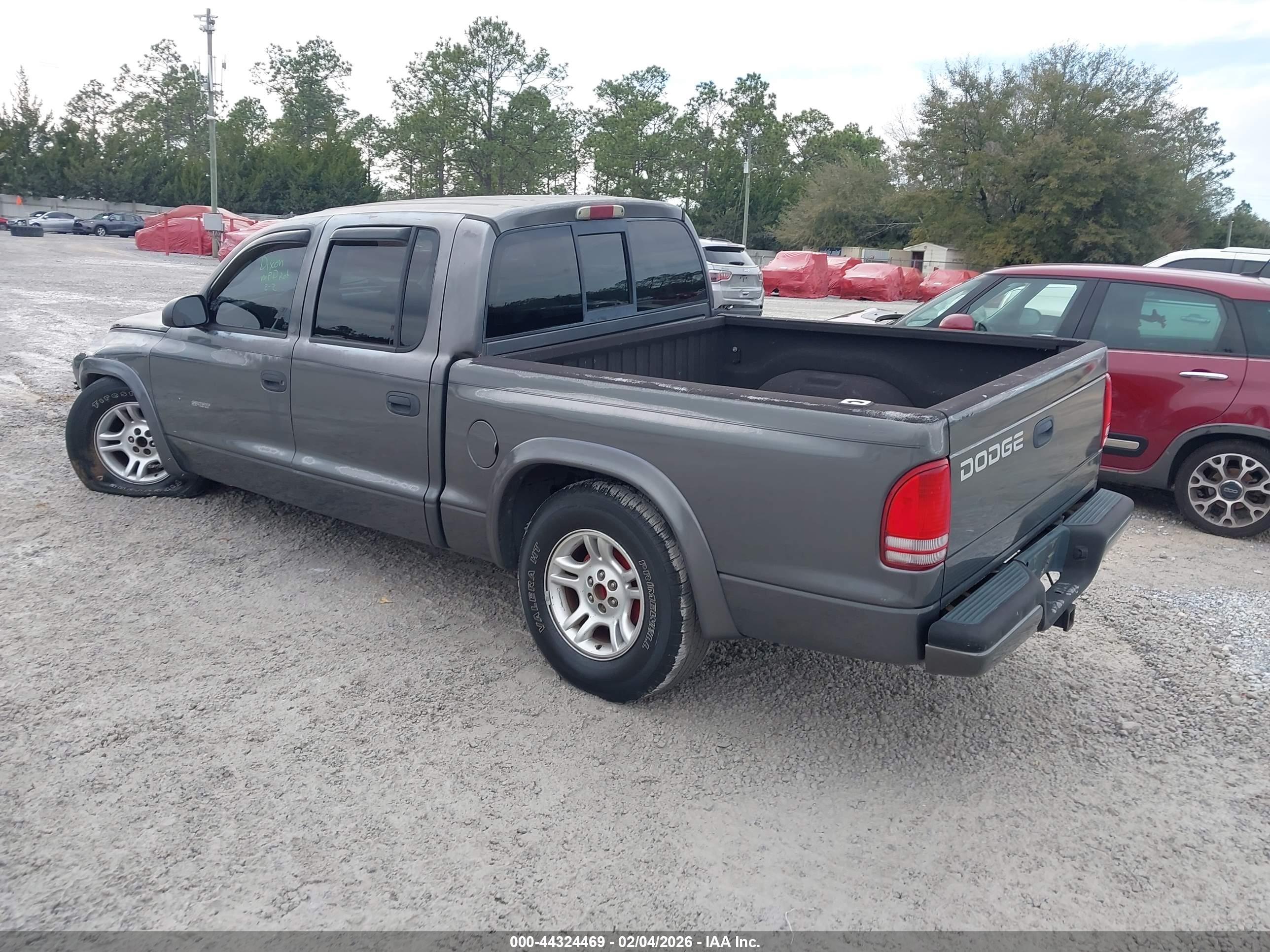 DODGE DAKOTA image 3
