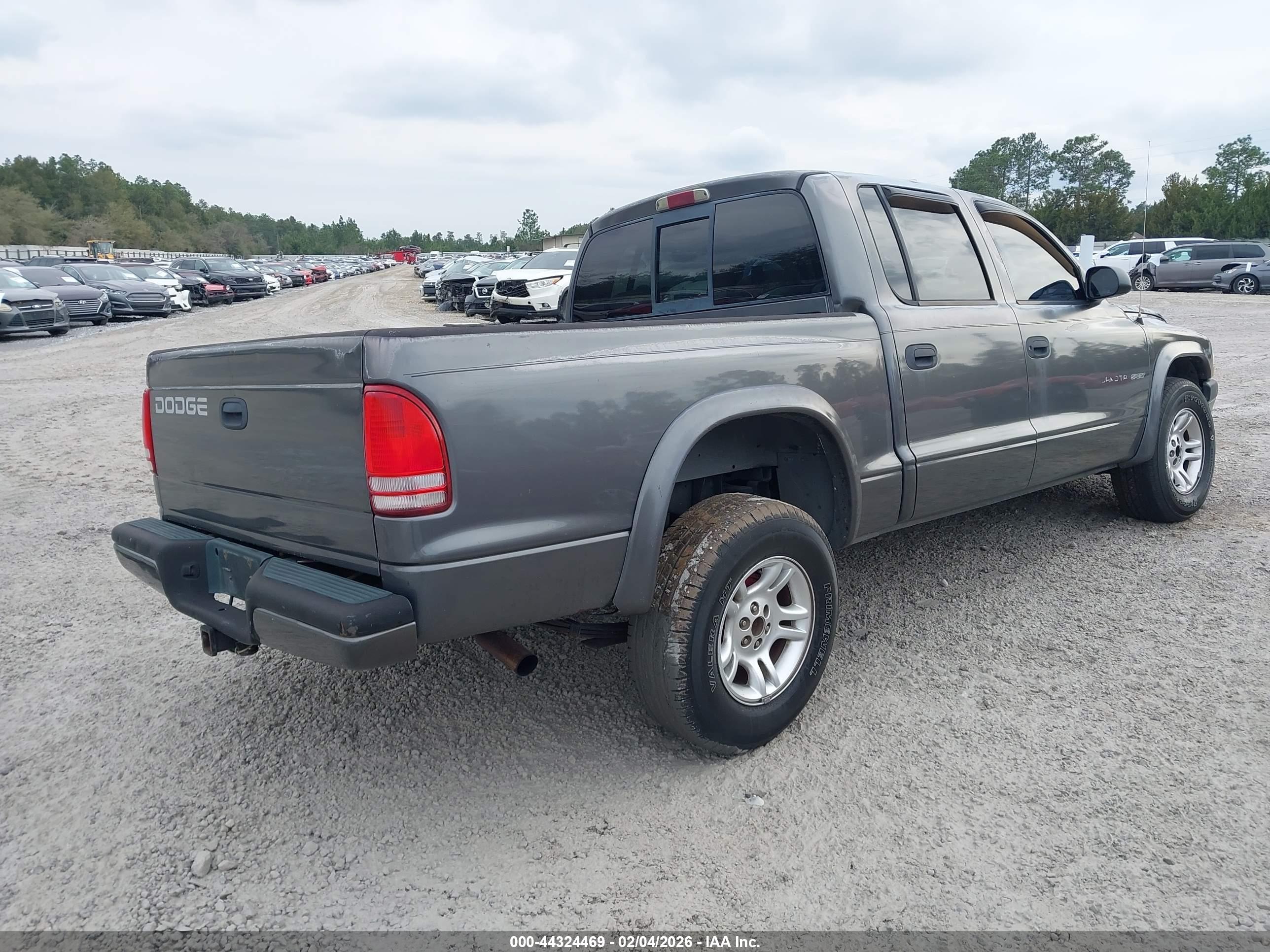 DODGE DAKOTA image 4