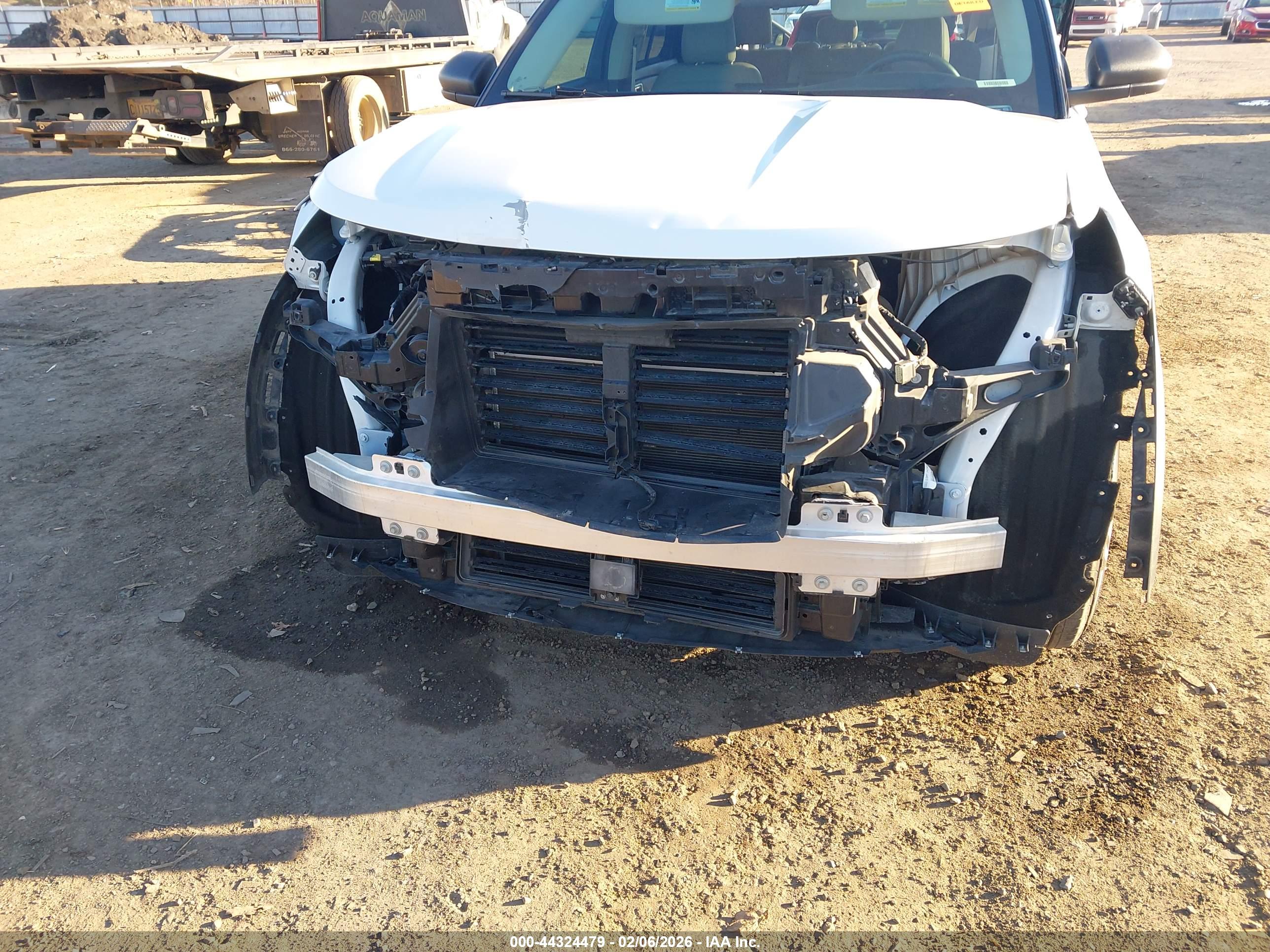 FORD EXPLORER image 6
