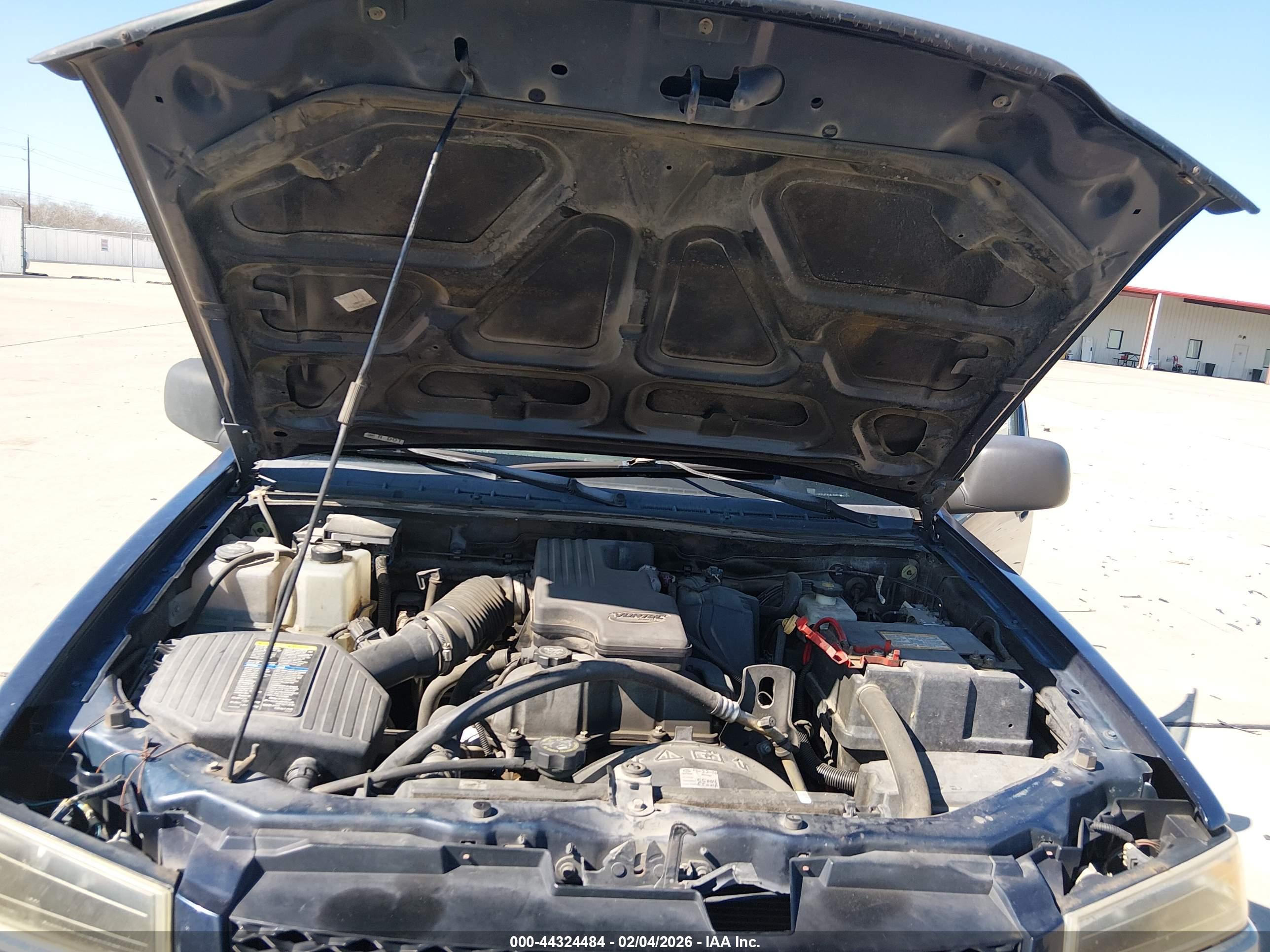 CHEVROLET COLORADO image 10