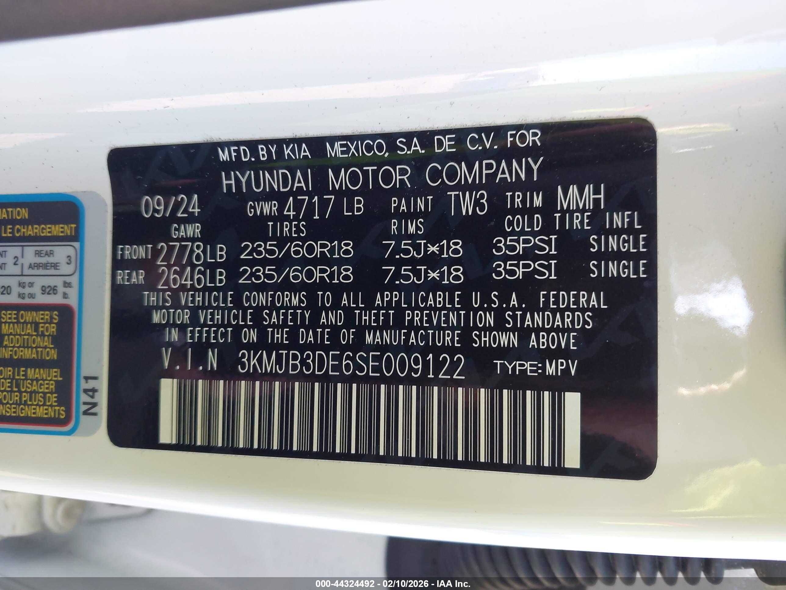 HYUNDAI TUCSON image 9