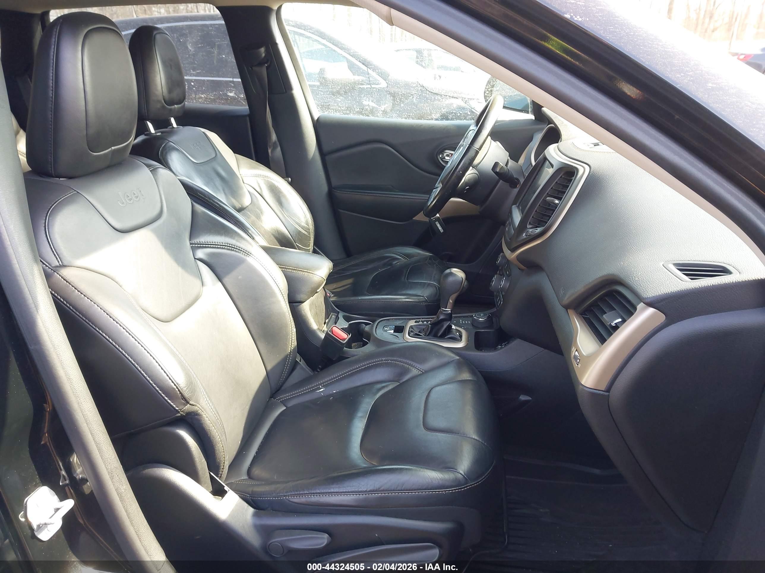 JEEP CHEROKEE image 5