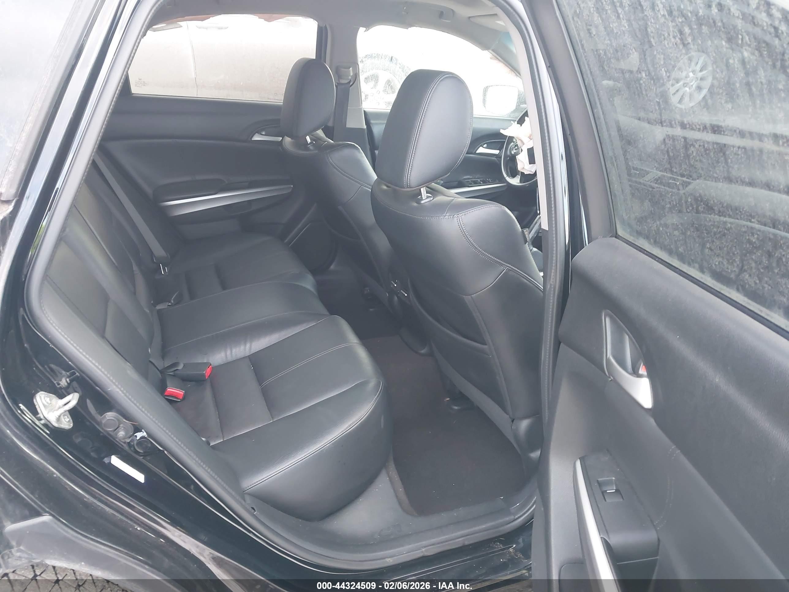 HONDA CROSSTOUR image 8