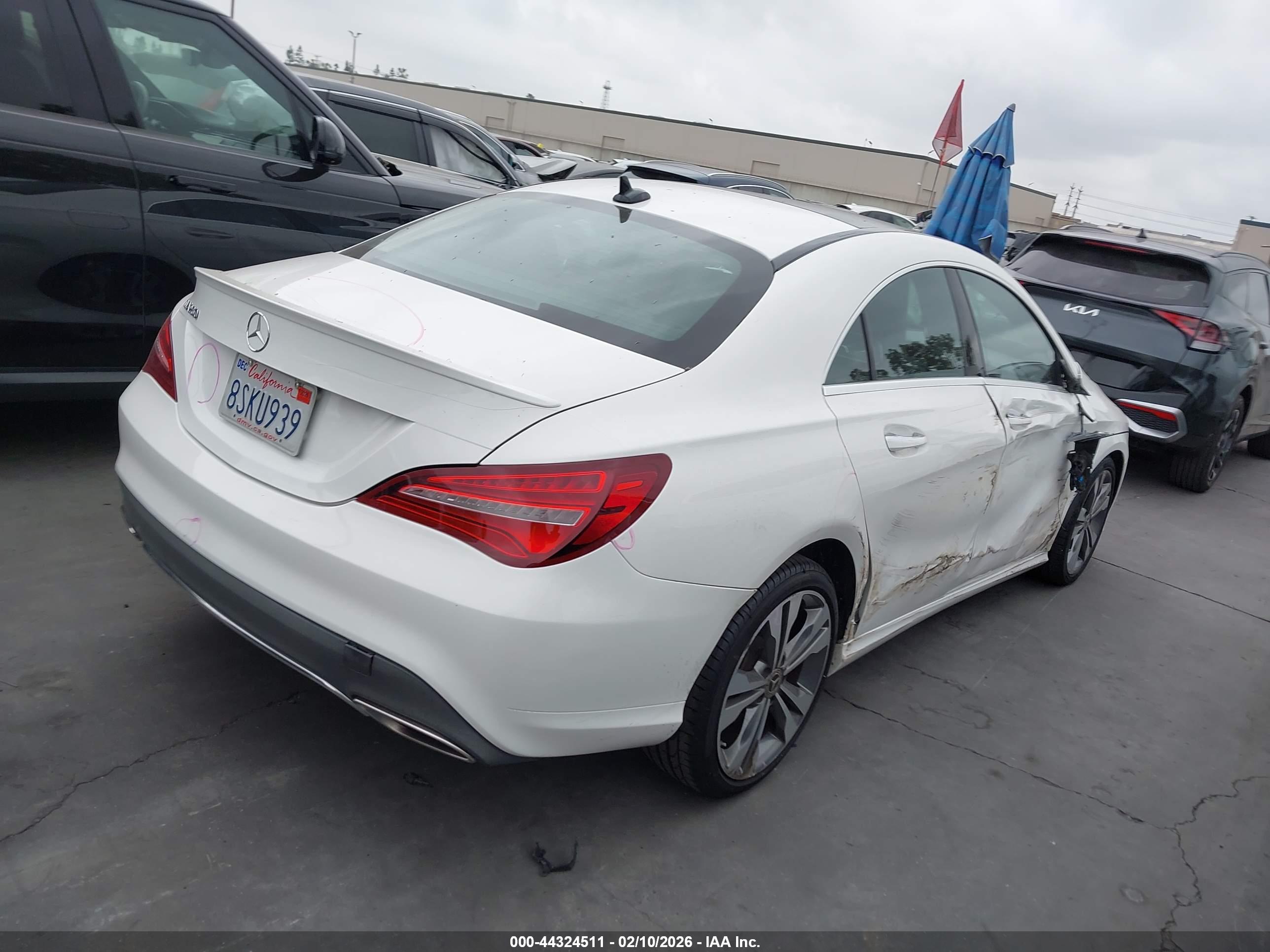 MERCEDES-BENZ CLA image 4
