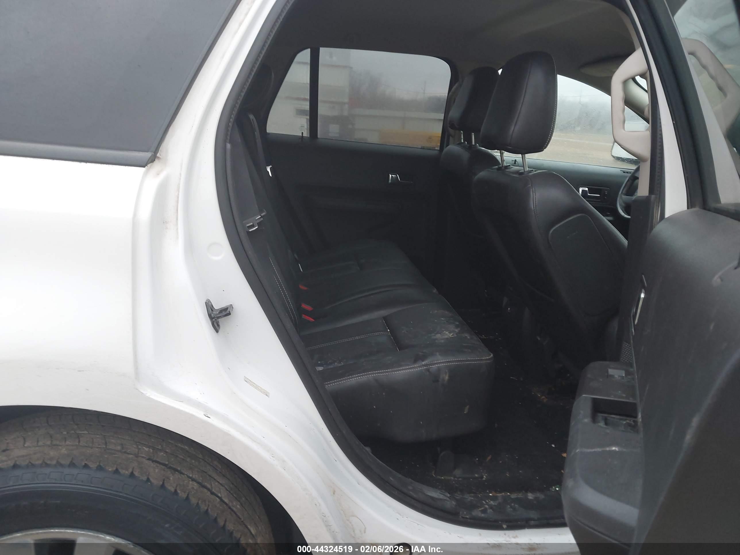FORD EDGE image 8
