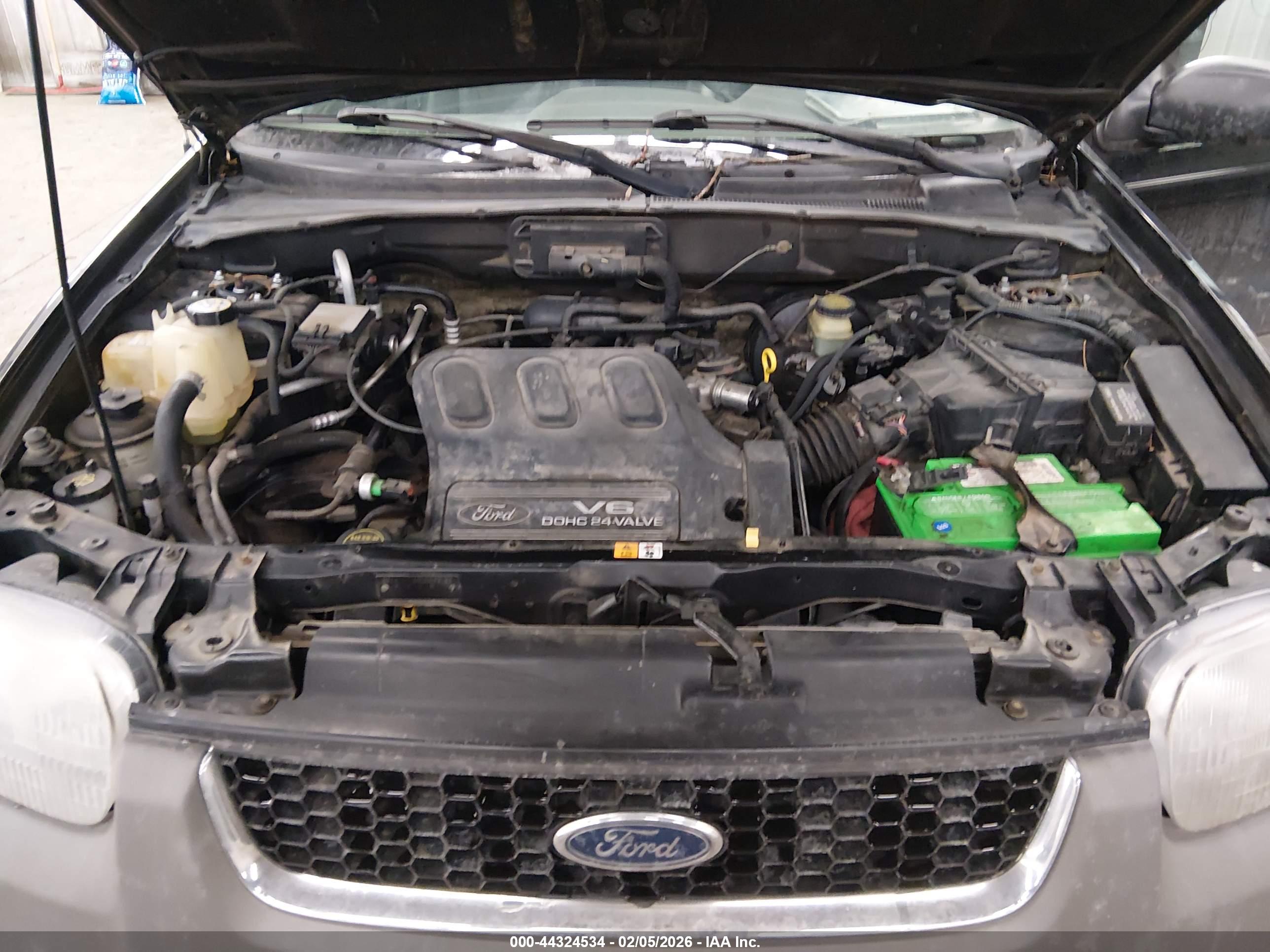 FORD ESCAPE image 10