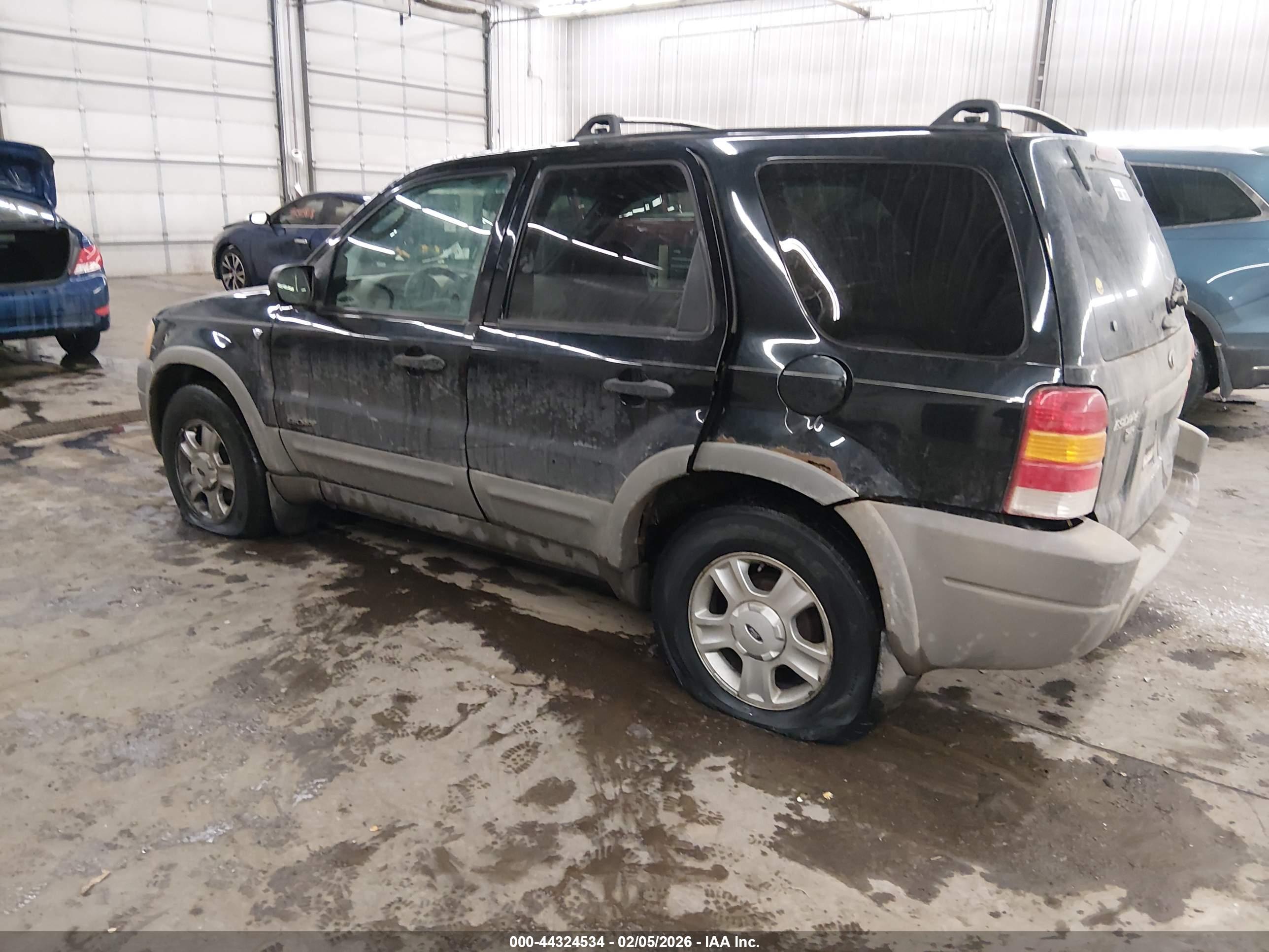 FORD ESCAPE image 3
