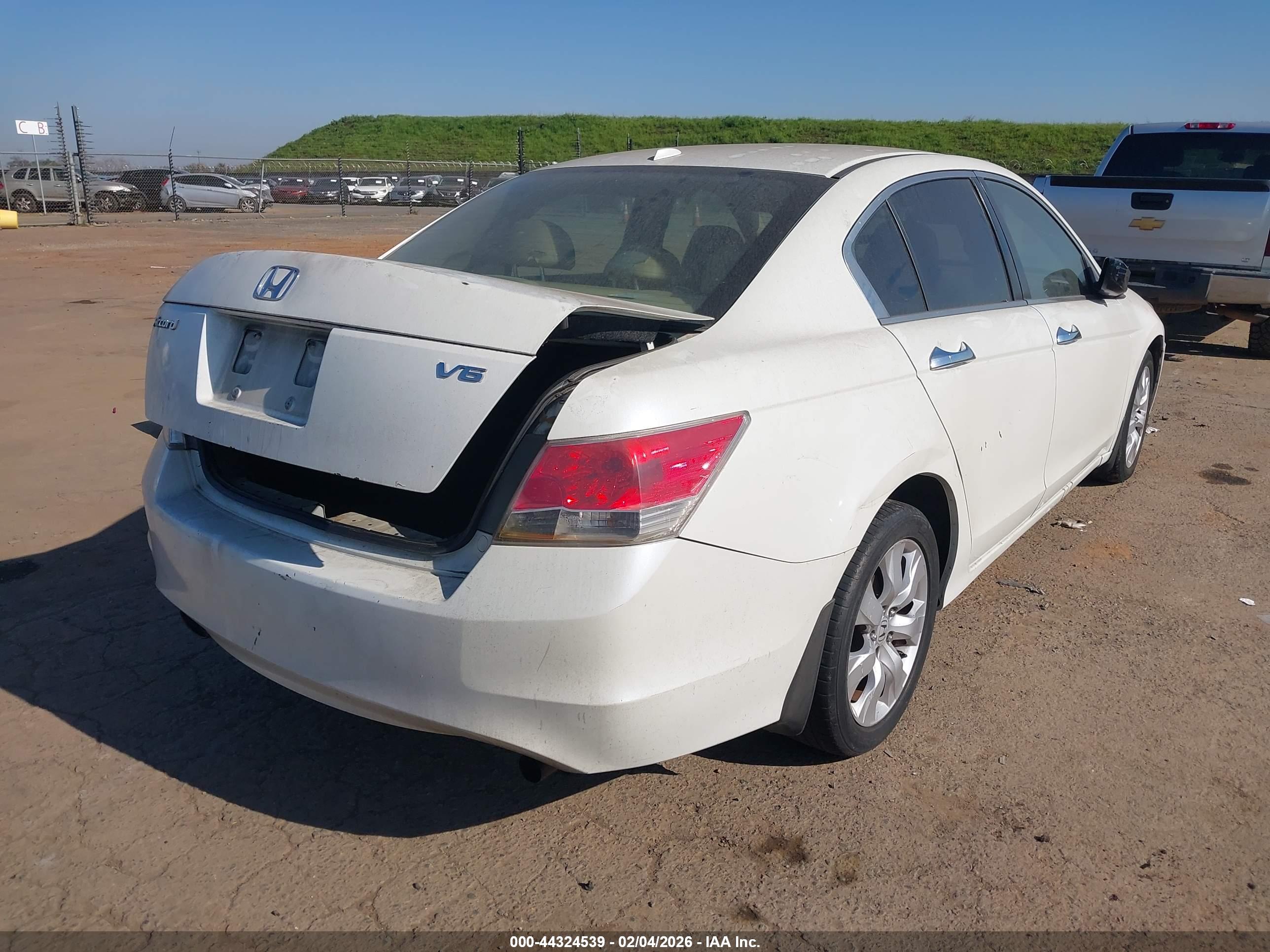 HONDA ACCORD image 4