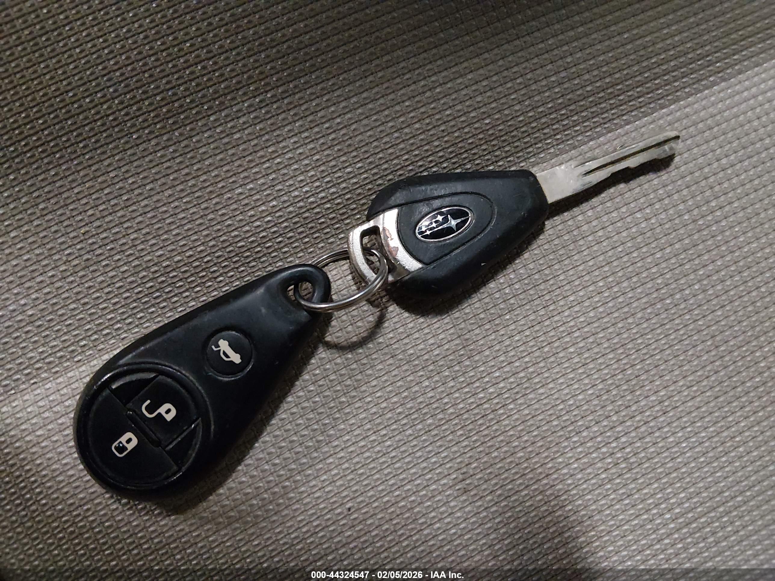 SUBARU OUTBACK image 11
